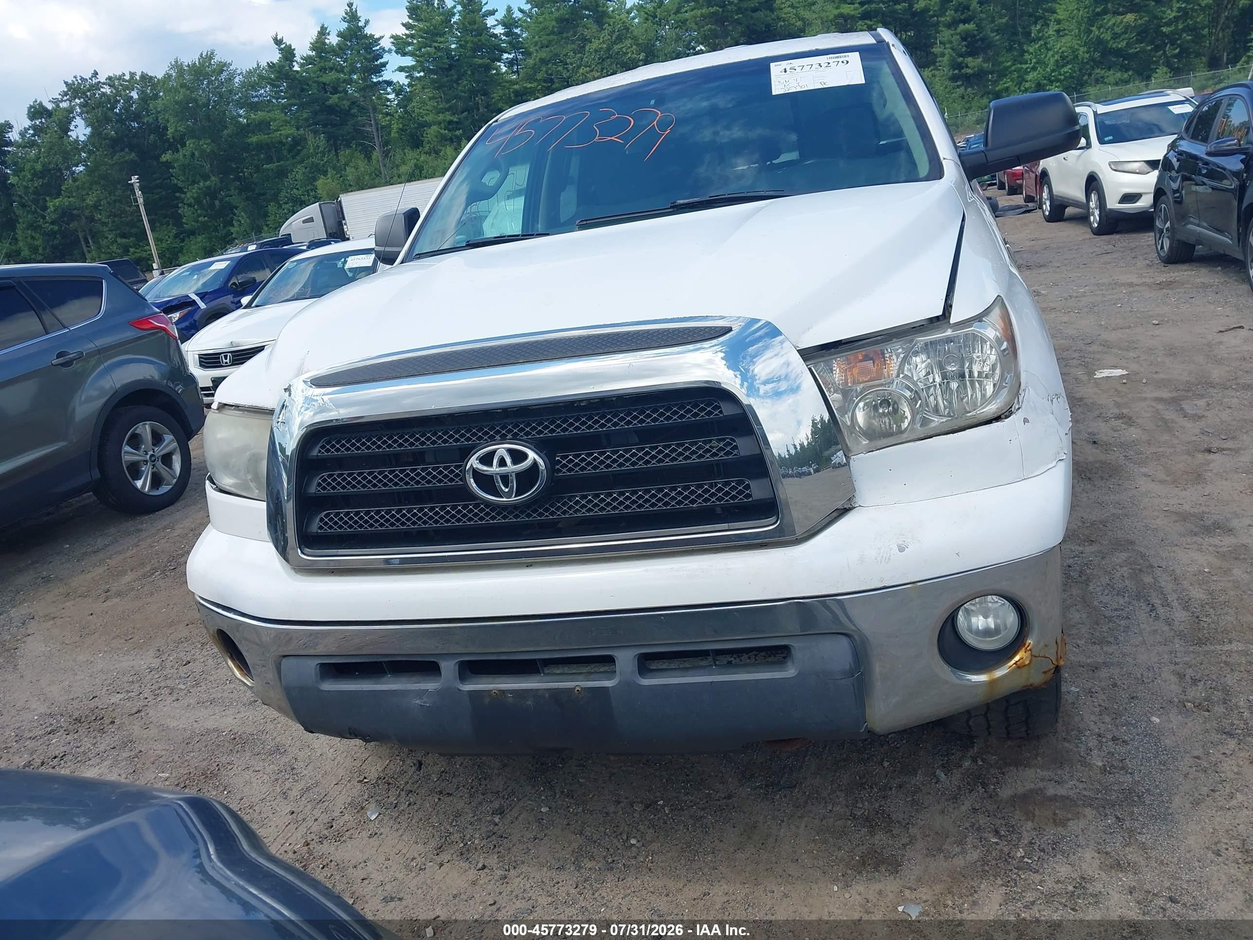 2008 Toyota Tundra Sr5 5.7l V8 White vin: 5TFBV54188X055714