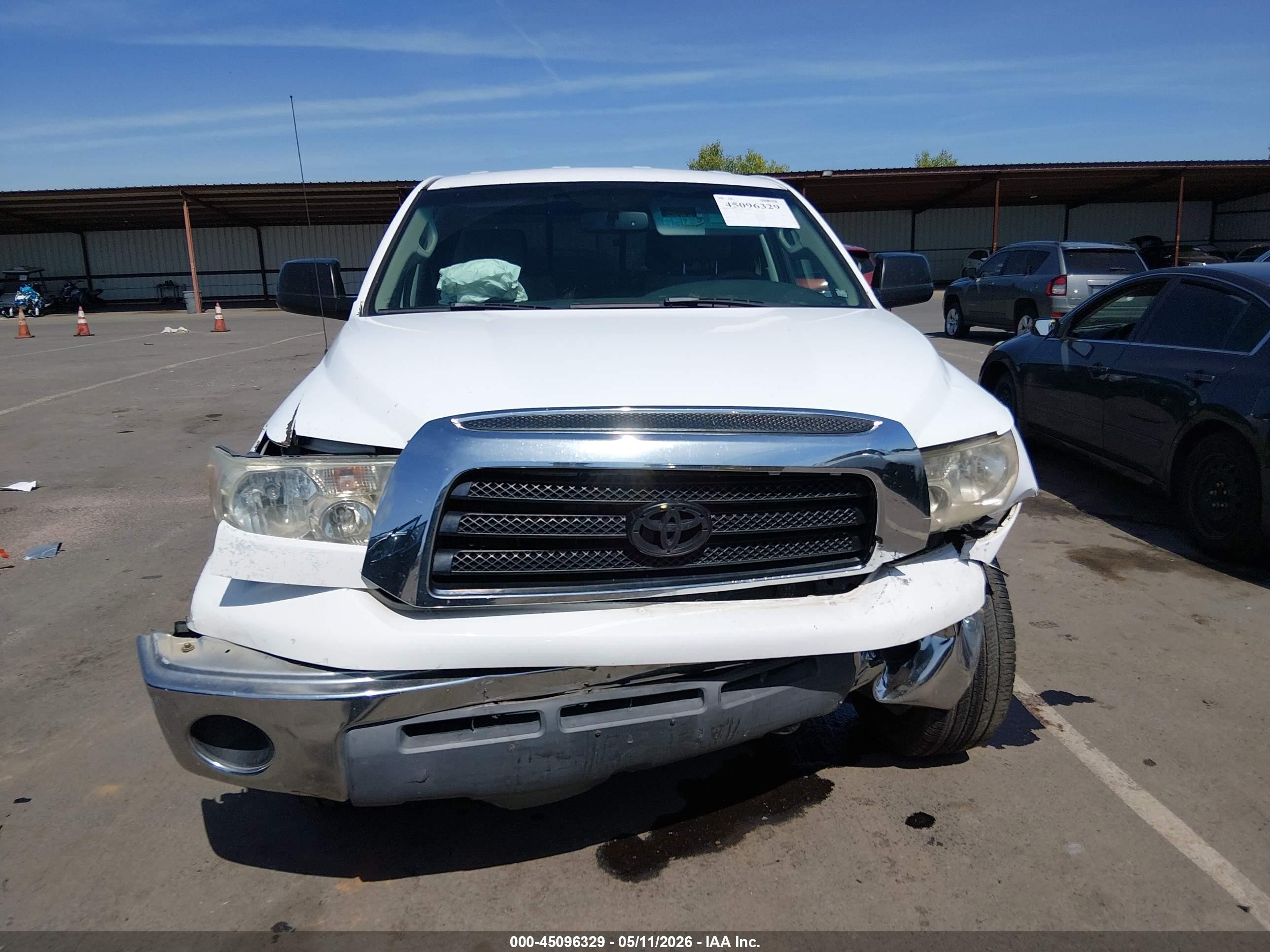 2008 Toyota Tundra Sr5 5.7l V8 Белый vin: 5TFBV54198X051901