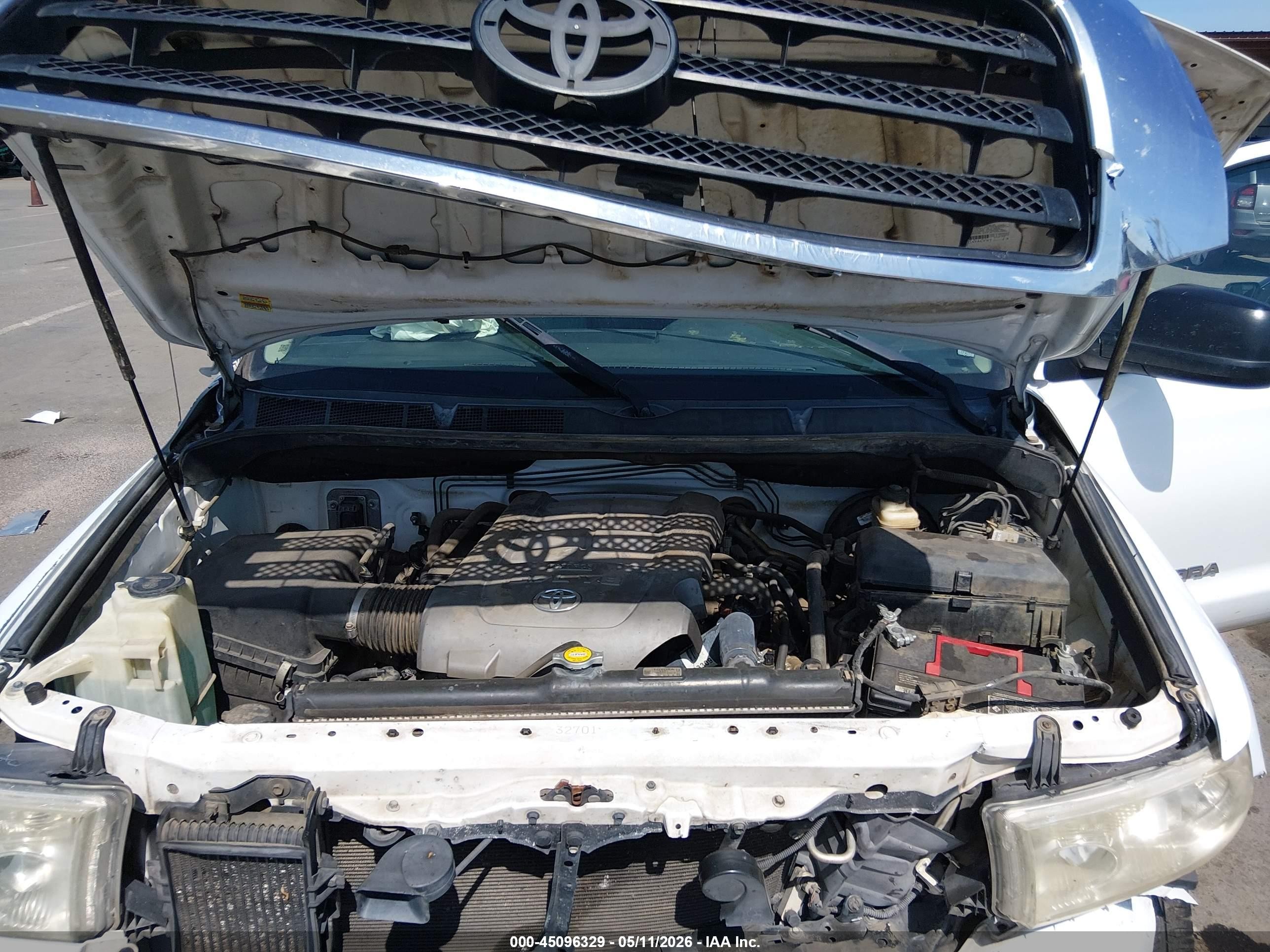 2008 Toyota Tundra Sr5 5.7l V8 Белый vin: 5TFBV54198X051901
