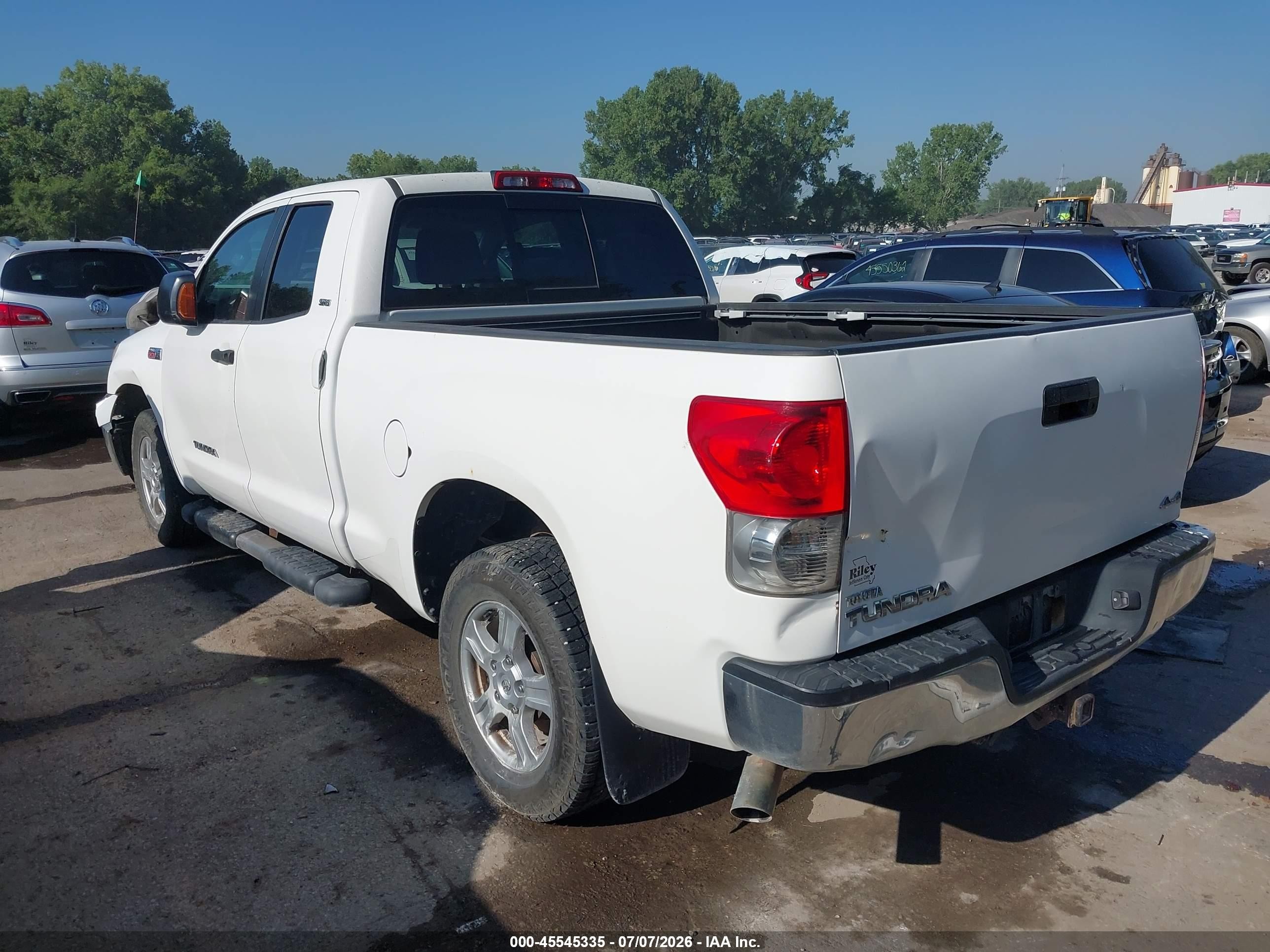 2007 Toyota Tundra Sr5 5.7l V8 Белый vin: 5TFBV541X7X032160