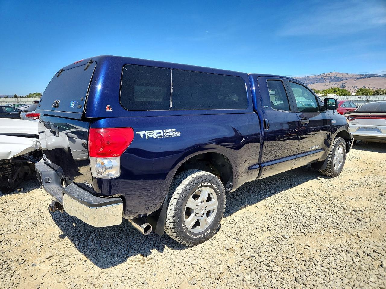 2008 Toyota Tundra Sr5 Blue vin: 5TFBV541X8X062048