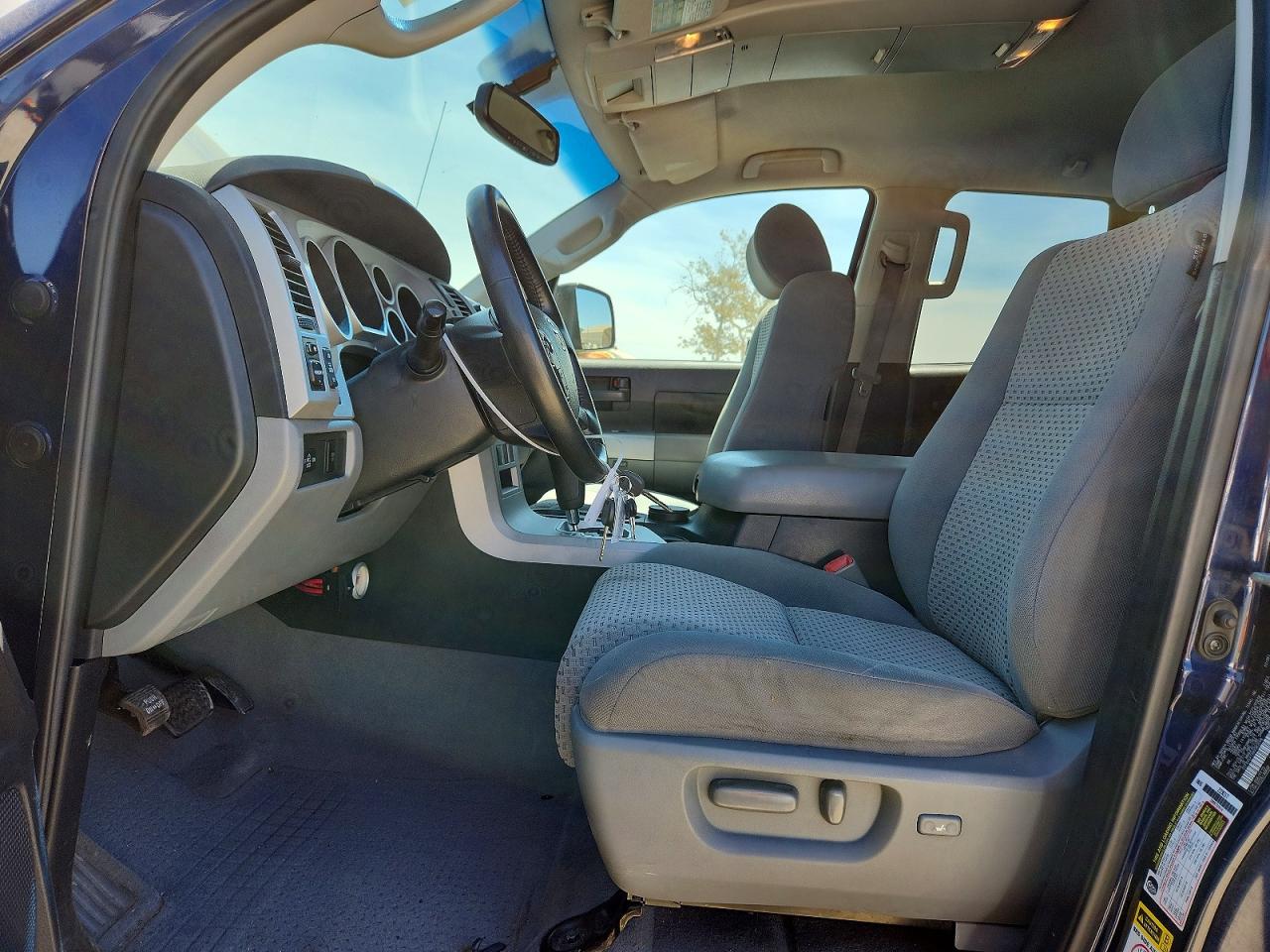 2008 Toyota Tundra Sr5 Blue vin: 5TFBV541X8X062048
