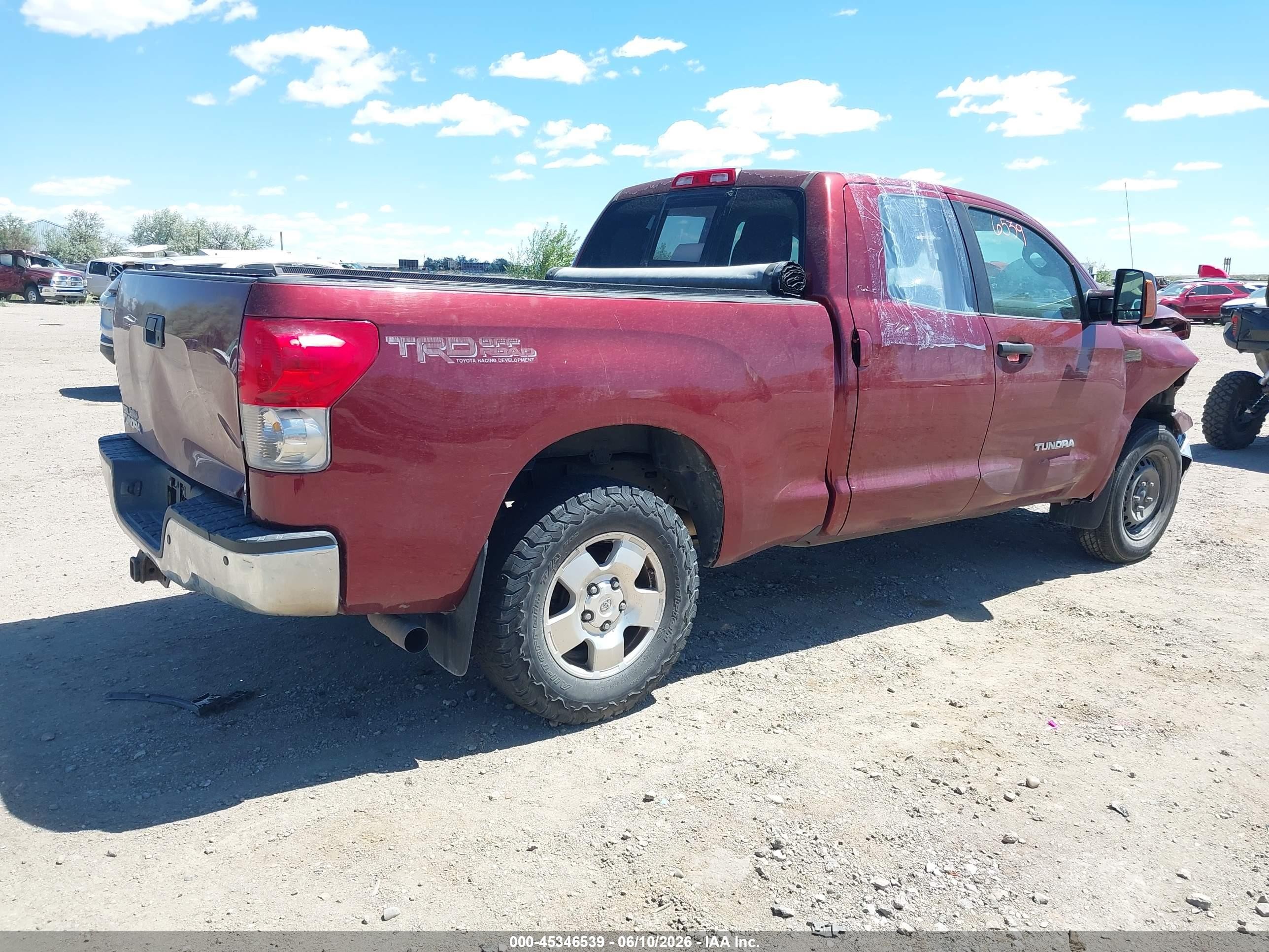 2008 Toyota Tundra Sr5 5.7l V8 Maroon vin: 5TFBV541X8X070439