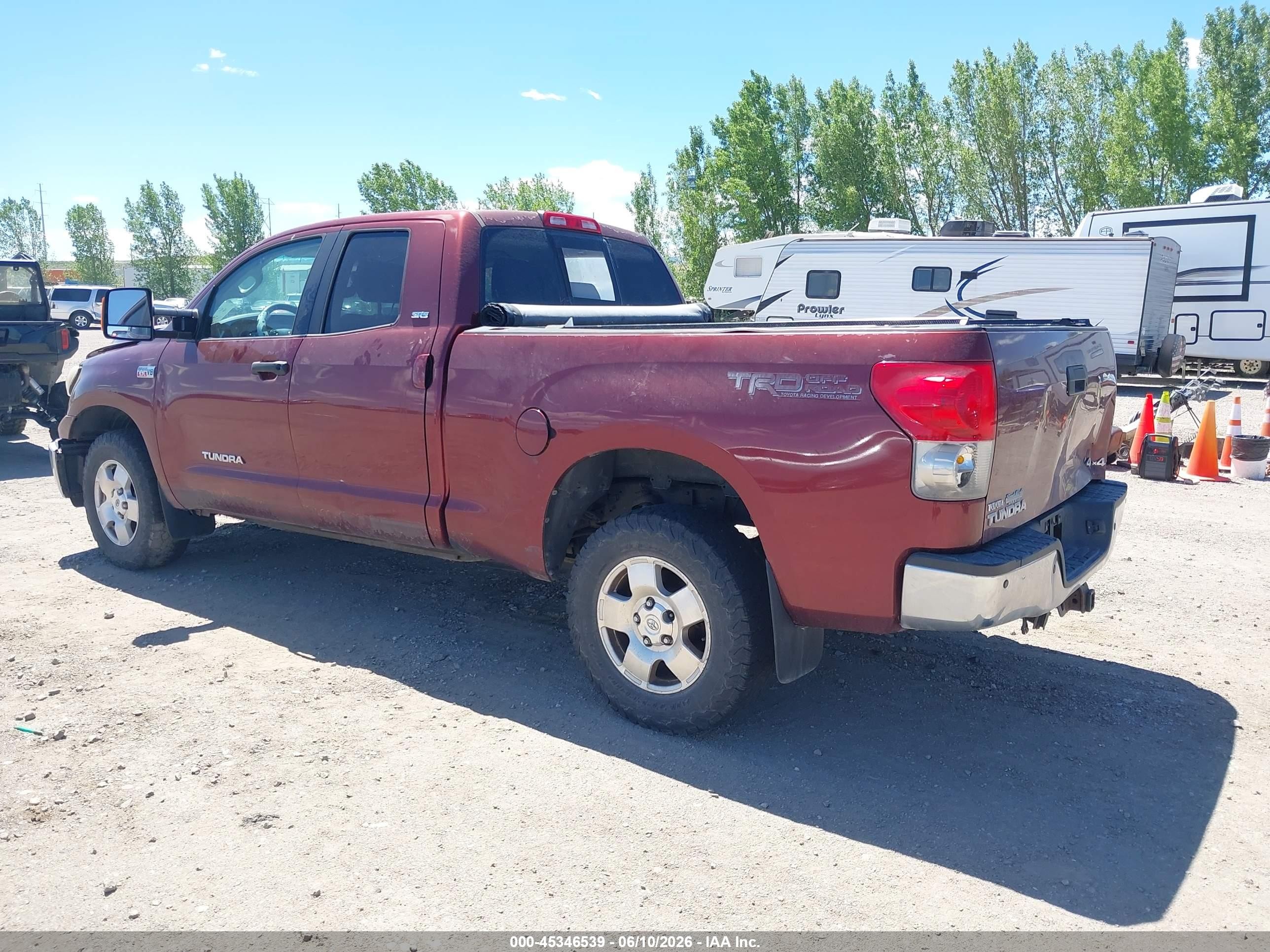 2008 Toyota Tundra Sr5 5.7l V8 Maroon vin: 5TFBV541X8X070439