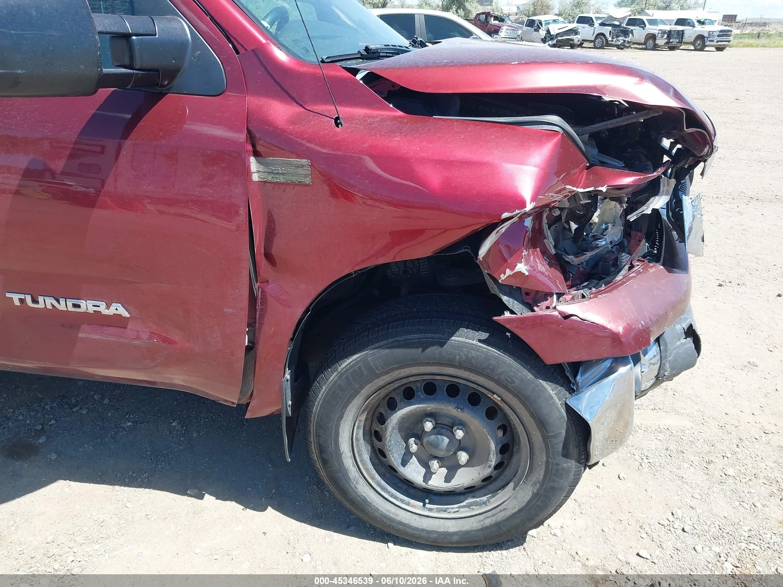 2008 Toyota Tundra Sr5 5.7l V8 Maroon vin: 5TFBV541X8X070439