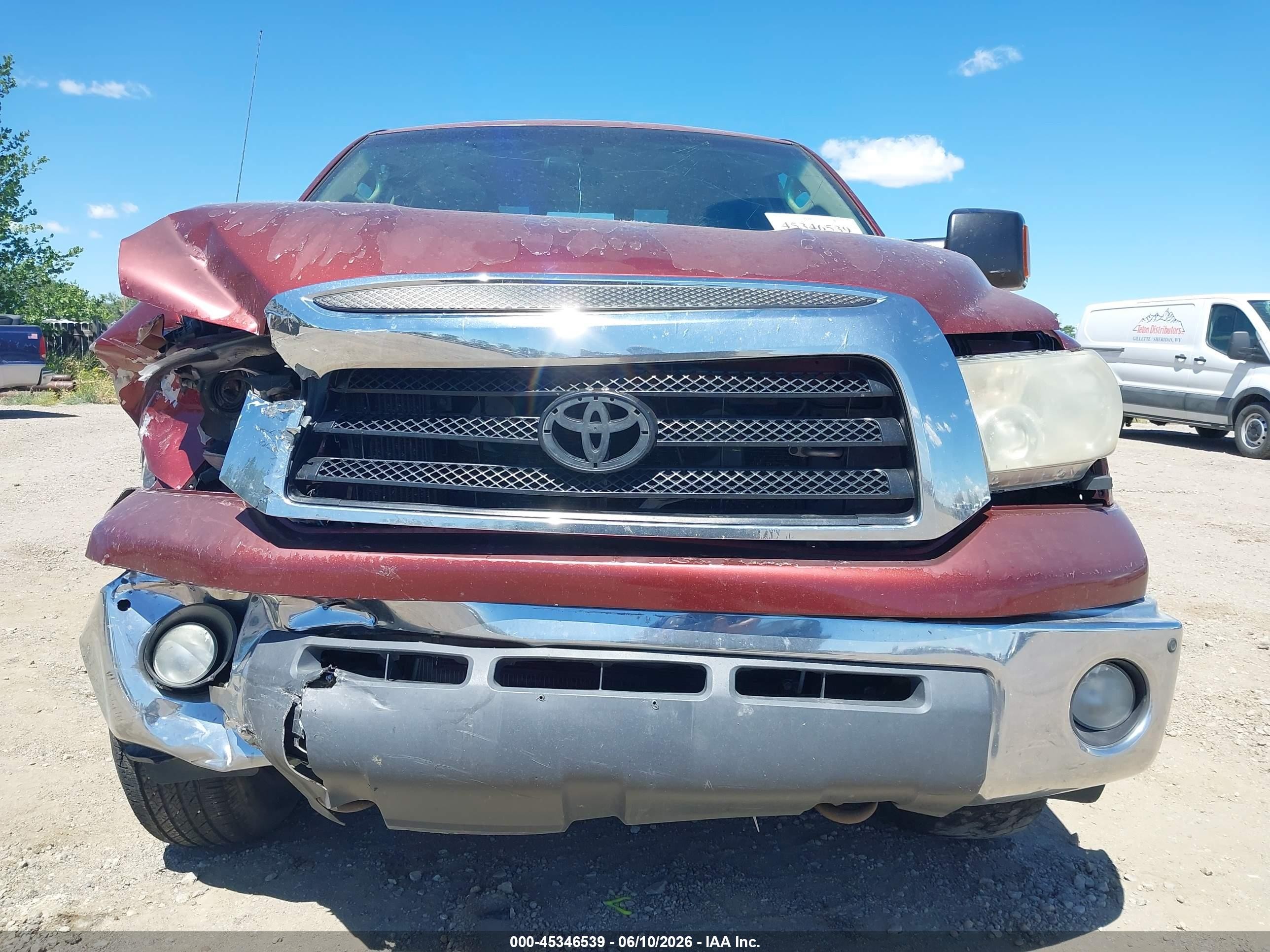 2008 Toyota Tundra Sr5 5.7l V8 Maroon vin: 5TFBV541X8X070439
