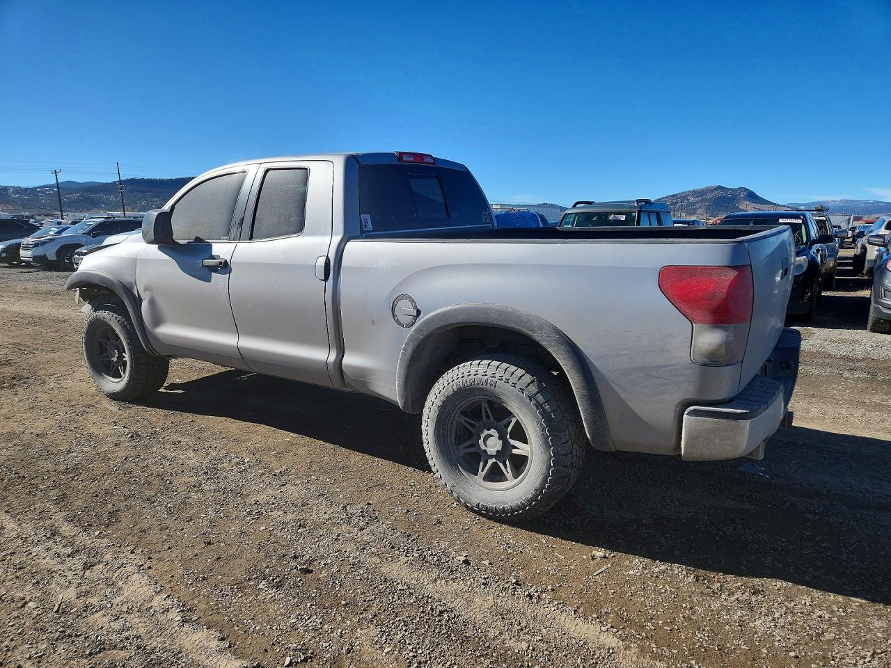 2008 Toyota Tundra Sr5 Silver vin: 5TFBV541X8X080789
