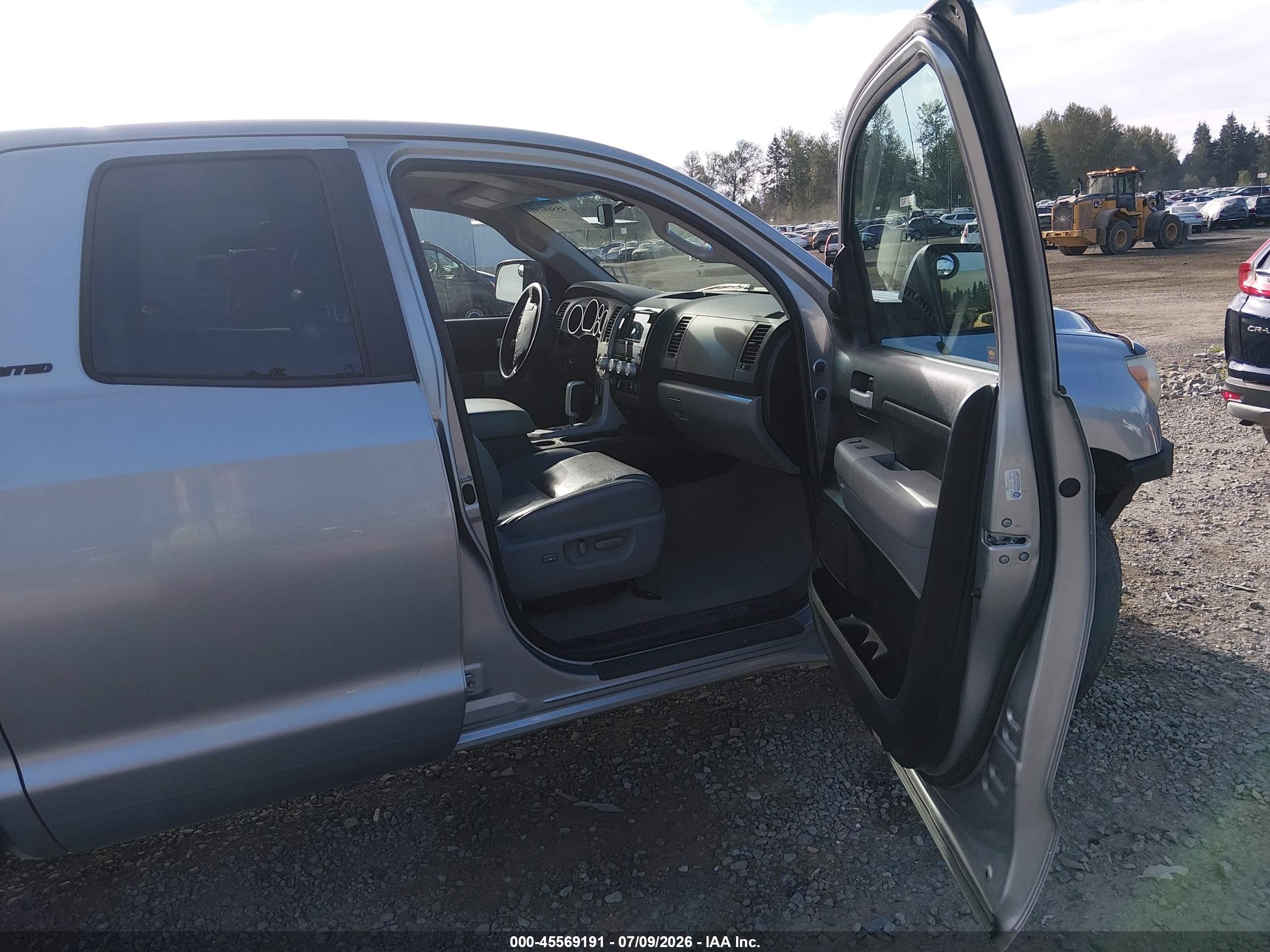 2007 Toyota Tundra Limited 5.7l V8 Silver vin: 5TFBV58137X003836