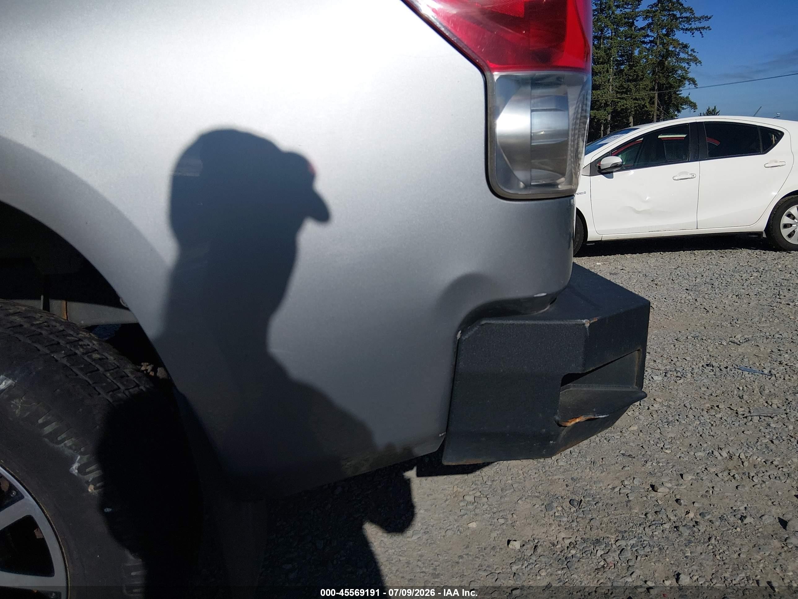 2007 Toyota Tundra Limited 5.7l V8 Silver vin: 5TFBV58137X003836