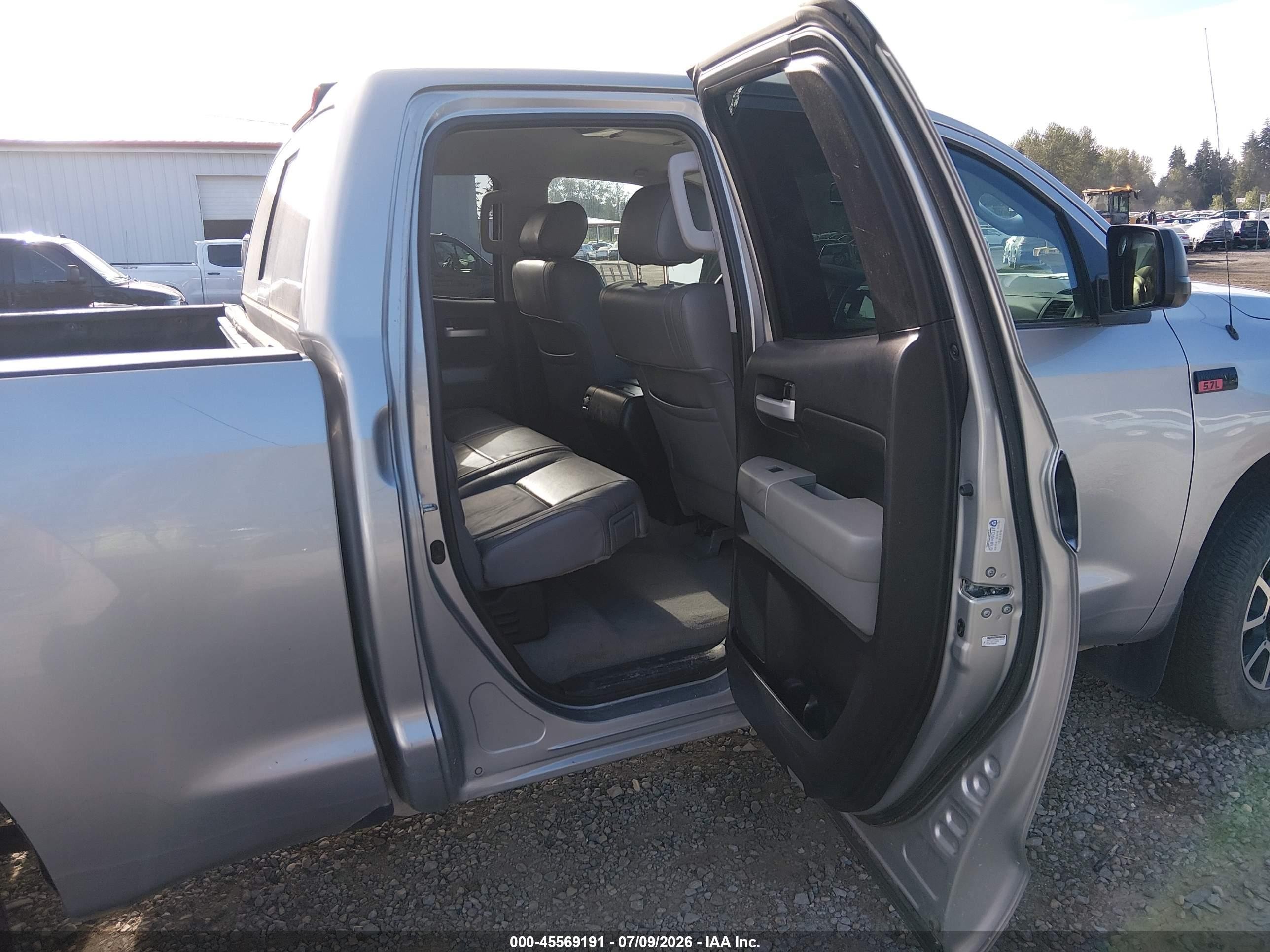 2007 Toyota Tundra Limited 5.7l V8 Silver vin: 5TFBV58137X003836
