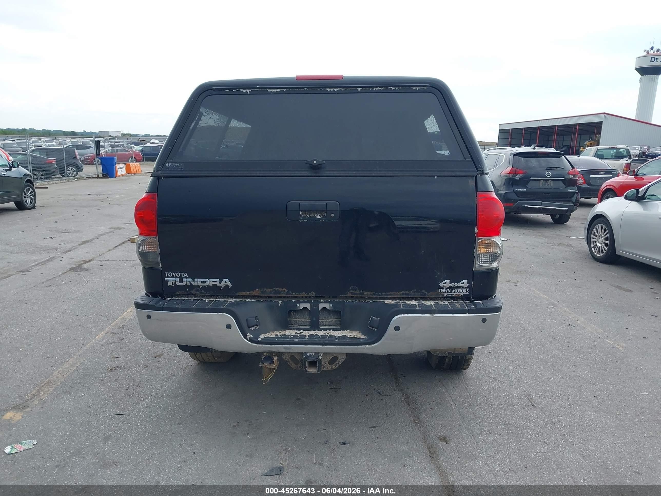 2008 Toyota Tundra Limited 5.7l V8 Черный vin: 5TFBV58148X050925