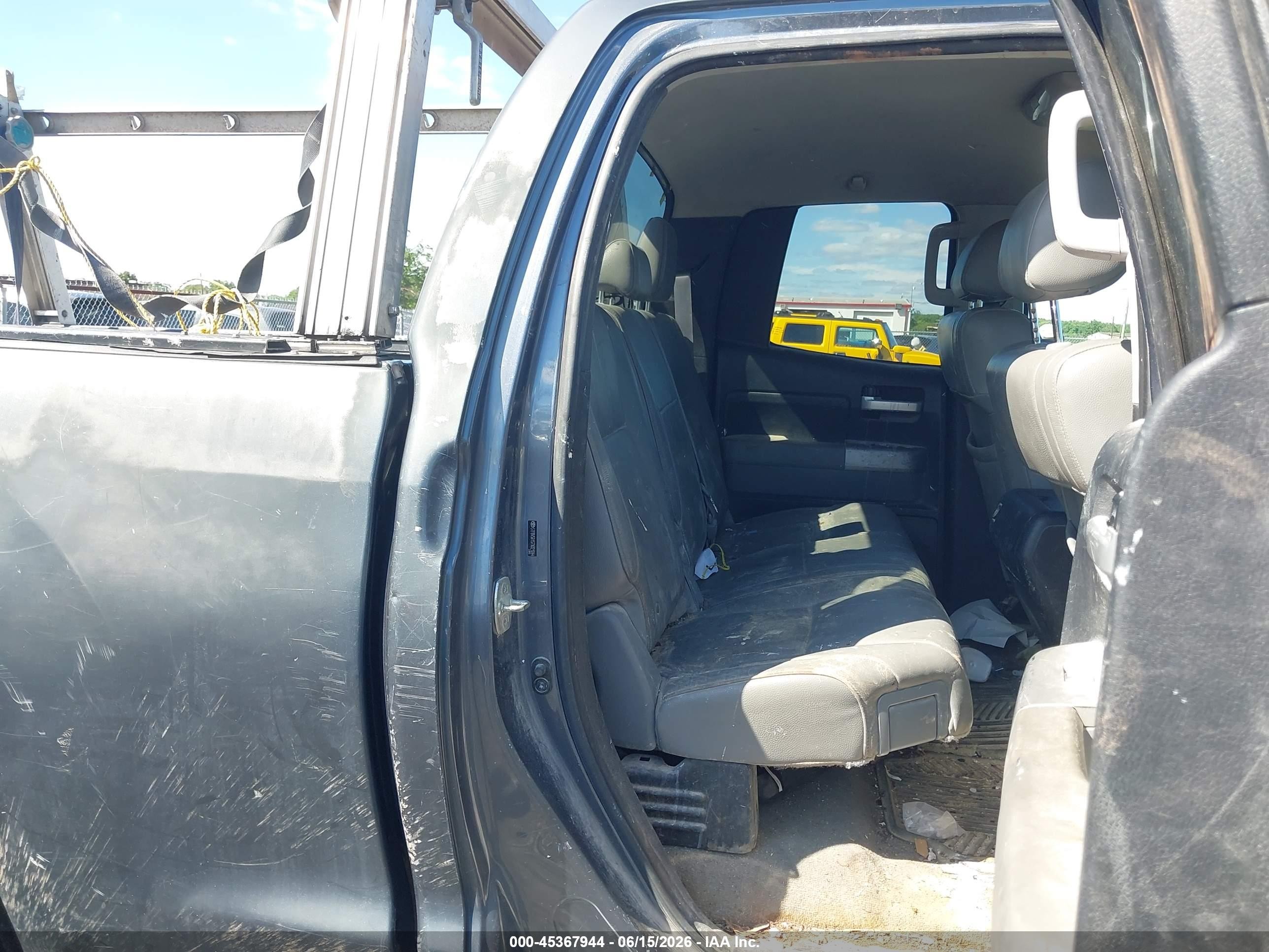 2007 Toyota Tundra Limited 5.7l V8 Gray vin: 5TFBV58157X021044