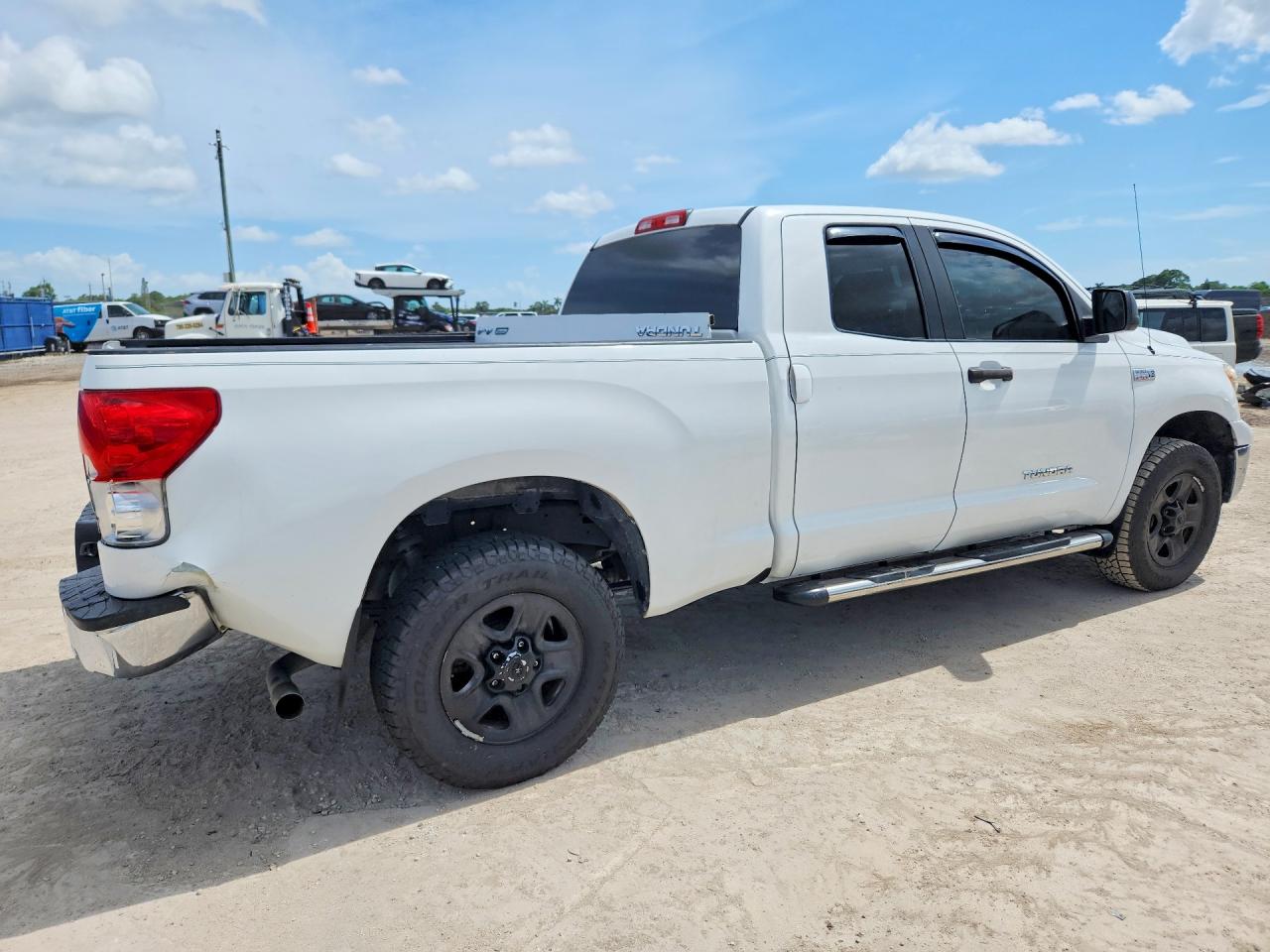 2009 Toyota Tundra Grade White vin: 5TFBW54119X084468