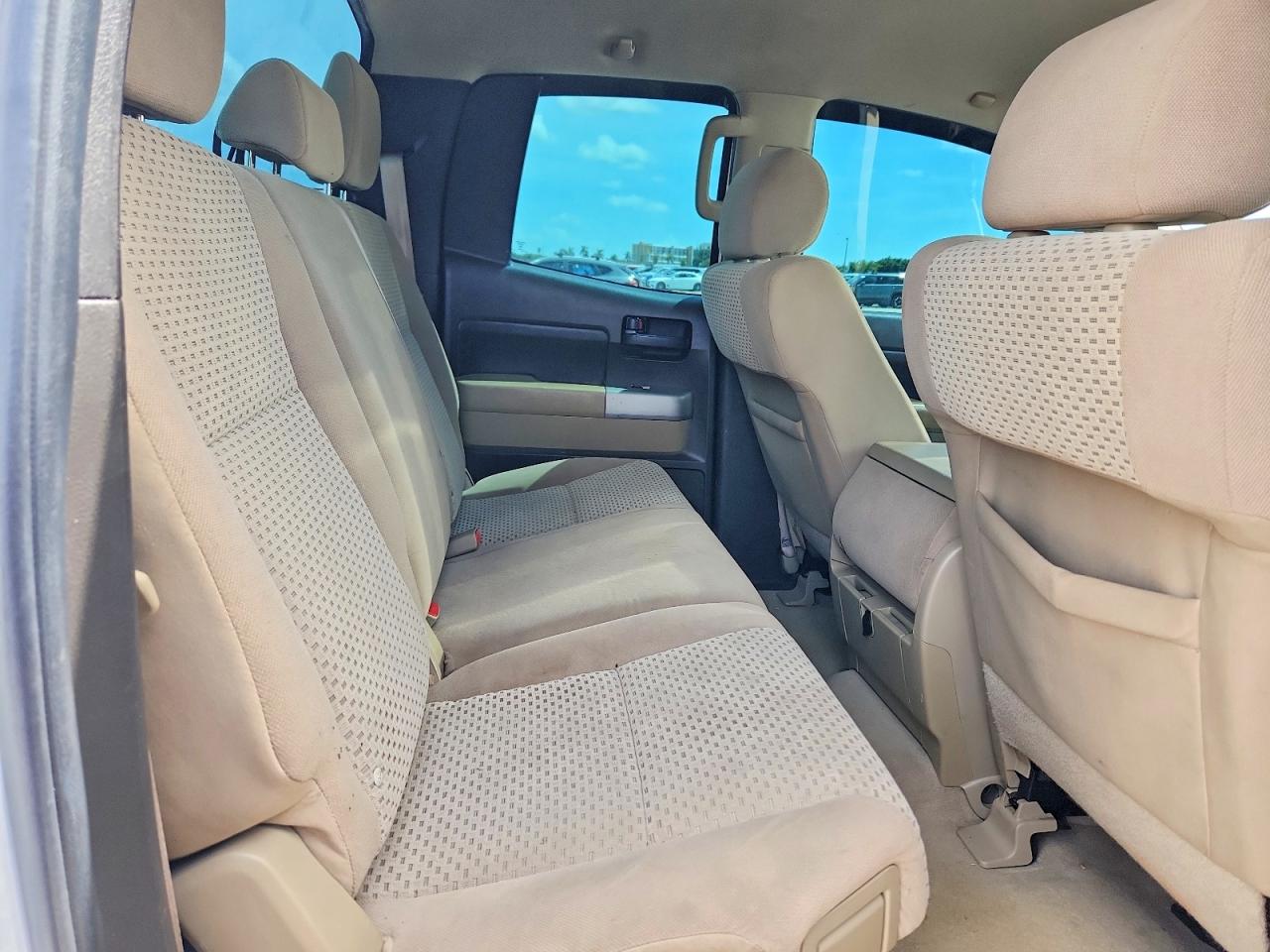 2009 Toyota Tundra Grade White vin: 5TFBW54119X084468