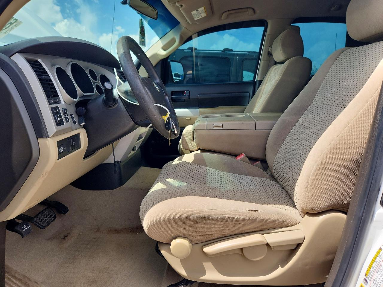 2009 Toyota Tundra Grade White vin: 5TFBW54119X084468