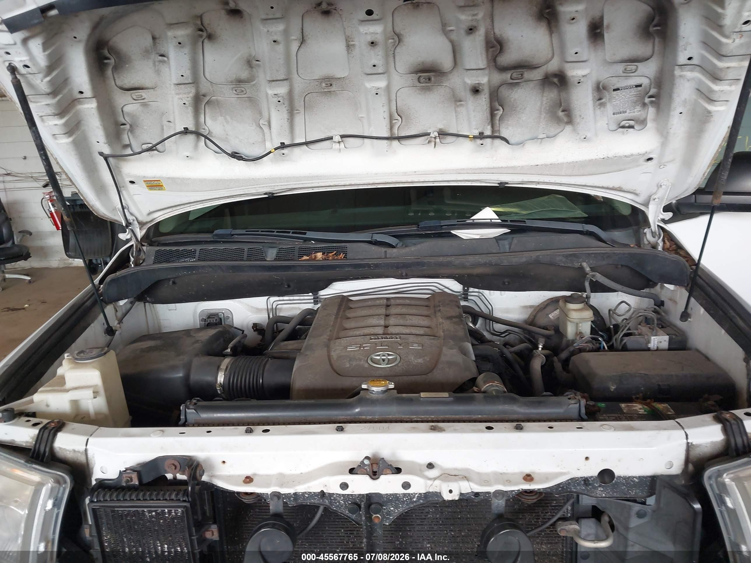 2009 Toyota Tundra Grade 5.7l V8 White vin: 5TFBW54199X083228