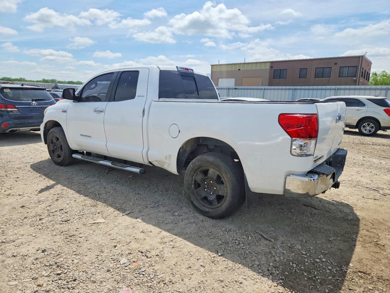 2009 Toyota Tundra Double Cab Limited White vin: 5TFBW58129X085672