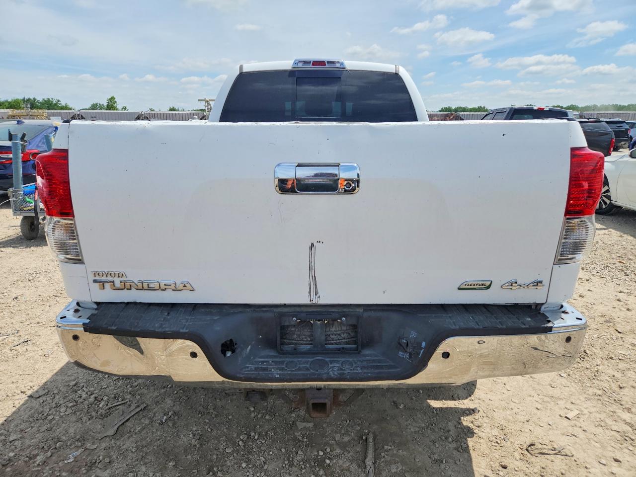 2009 Toyota Tundra Double Cab Limited White vin: 5TFBW58129X085672