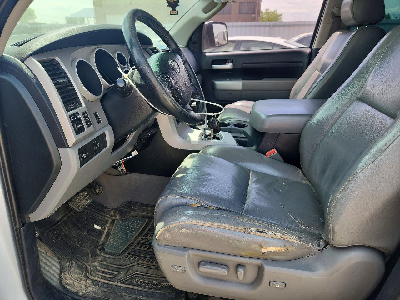 2009 Toyota Tundra Double Cab Limited White vin: 5TFBW58129X085672