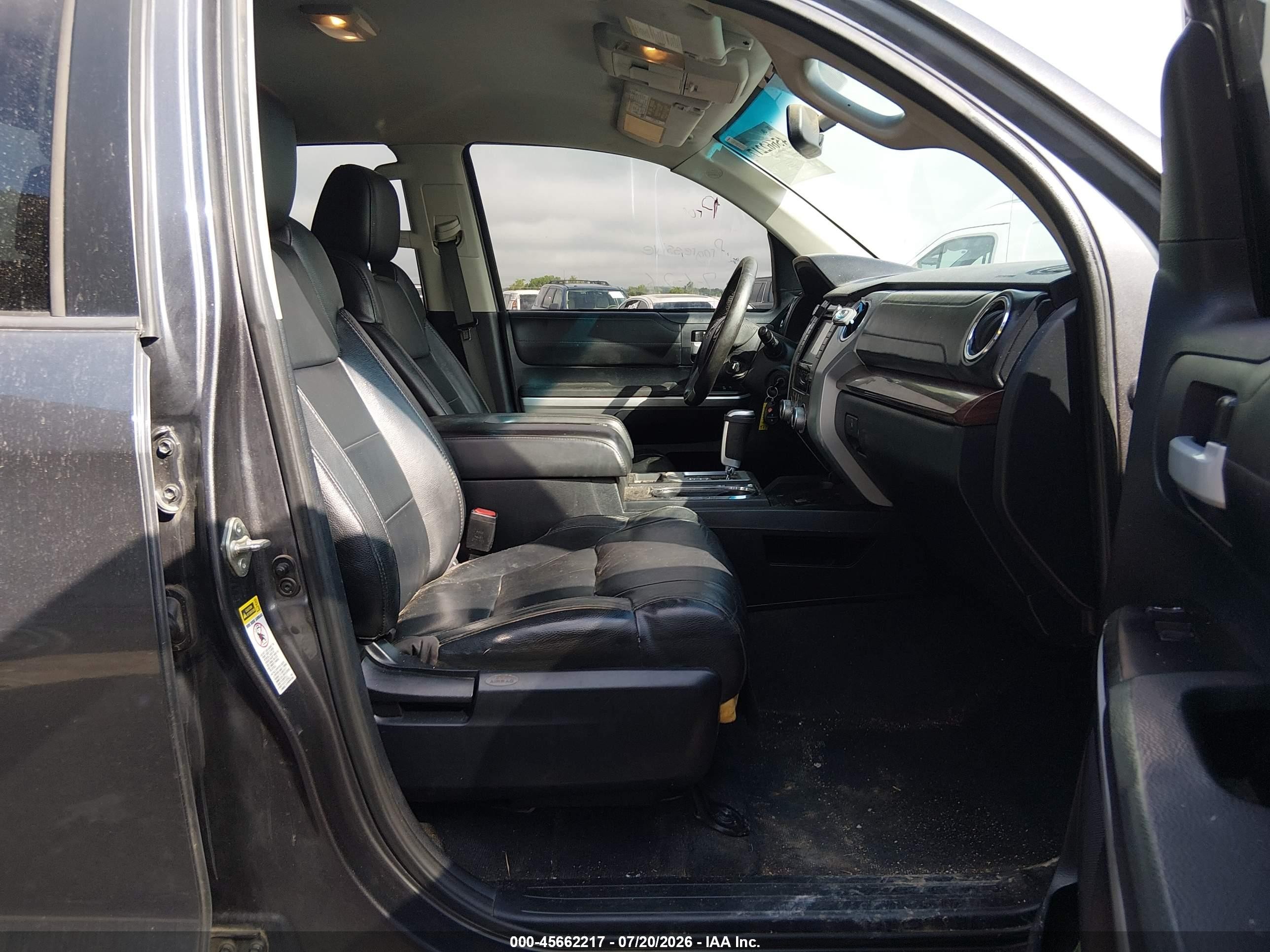 2014 Toyota Tundra Limited 5.7l V8 Черный vin: 5TFBW5F14EX344160