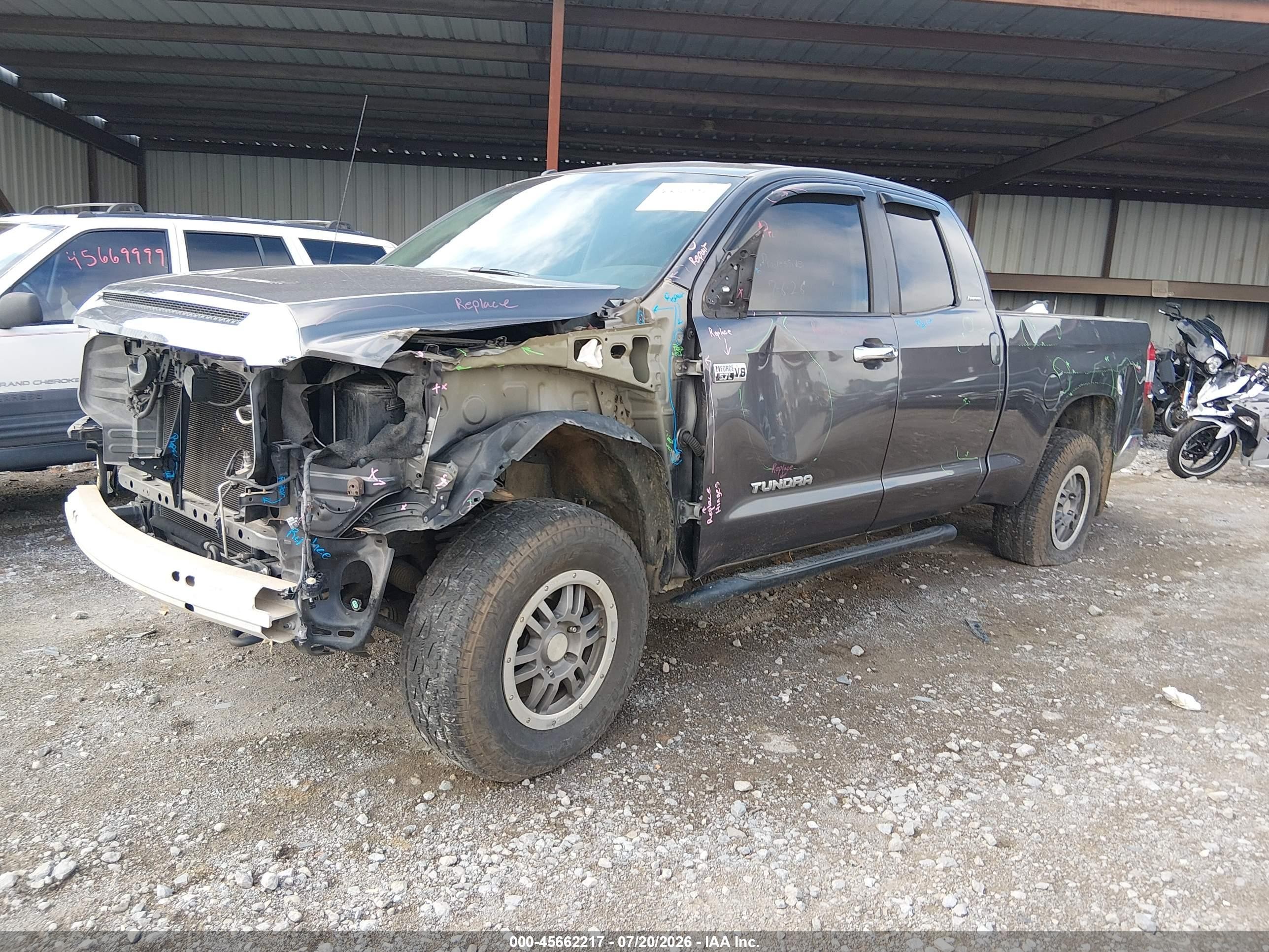 2014 Toyota Tundra Limited 5.7l V8 Черный vin: 5TFBW5F14EX344160