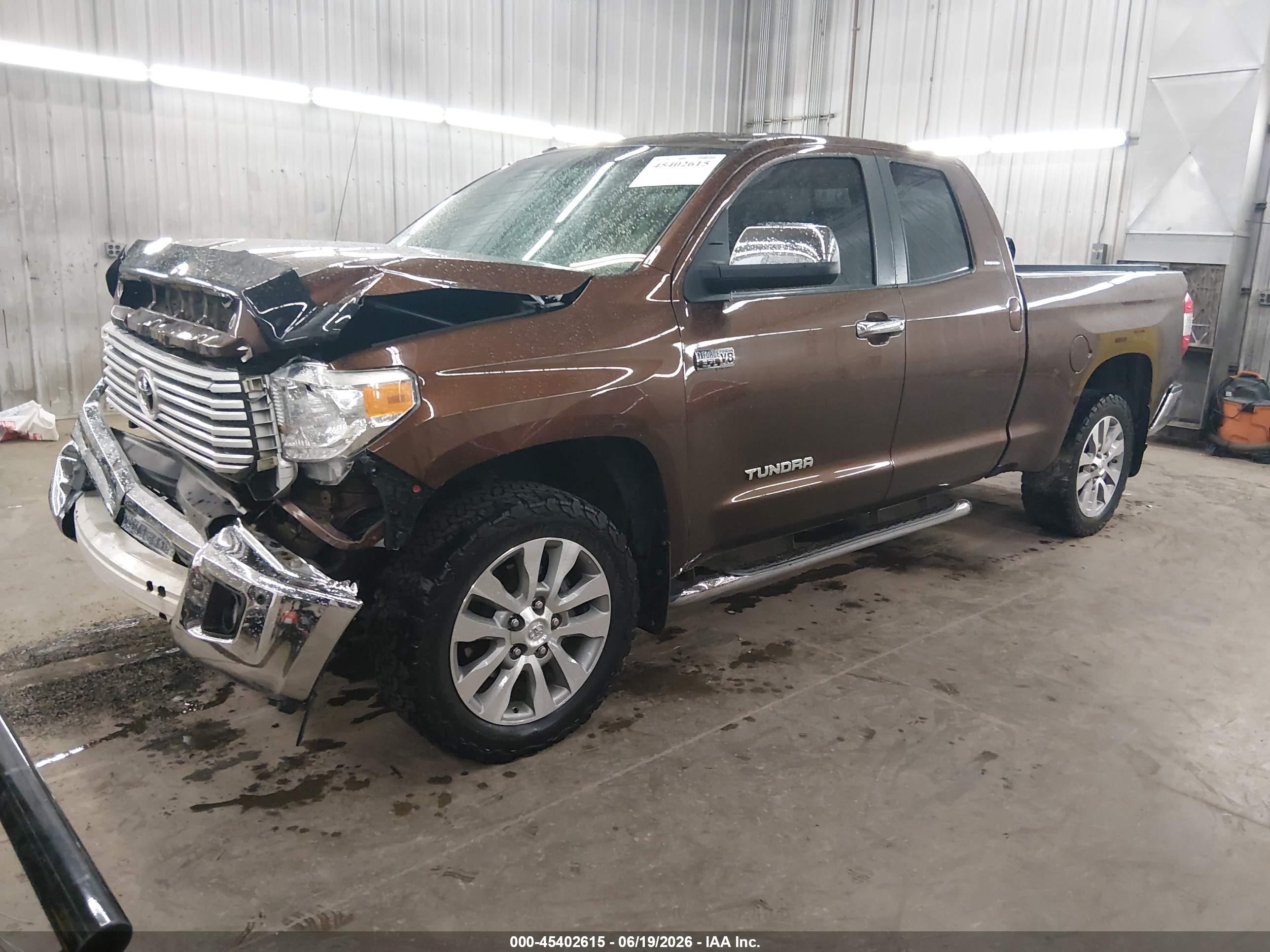 2015 Toyota Tundra Limited 5.7l V8 Brown vin: 5TFBW5F15FX471677