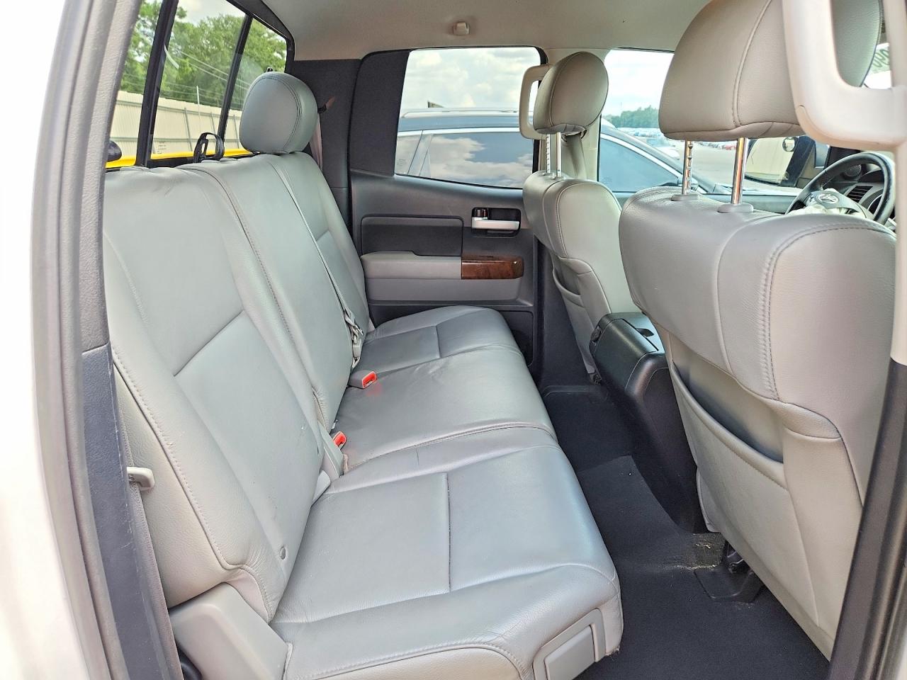 2012 Toyota Tundra Double Cab Limited White vin: 5TFBW5F1XCX268781