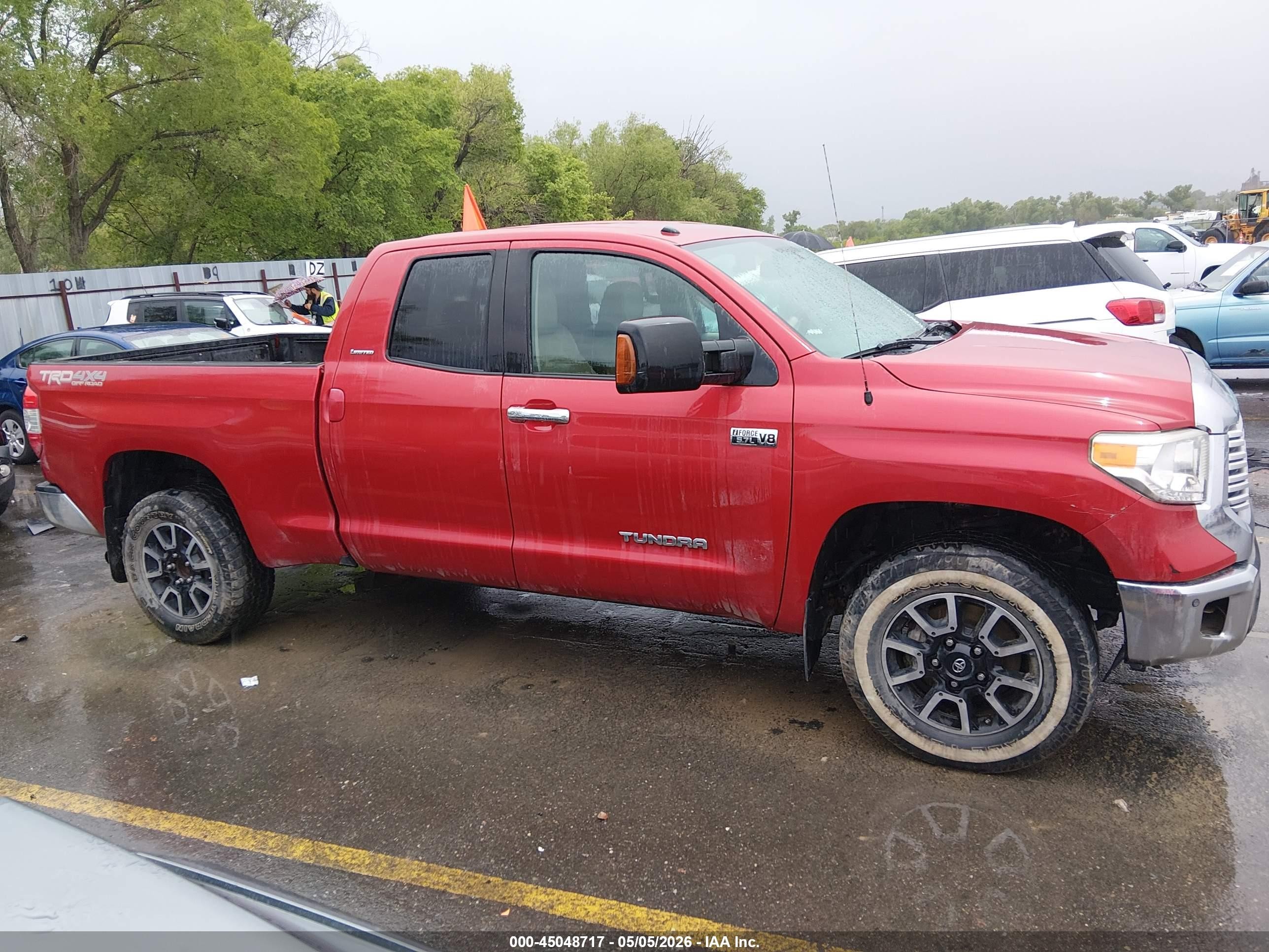 2014 Toyota Tundra Limited 5.7l V8 Red vin: 5TFBW5F1XEX363943