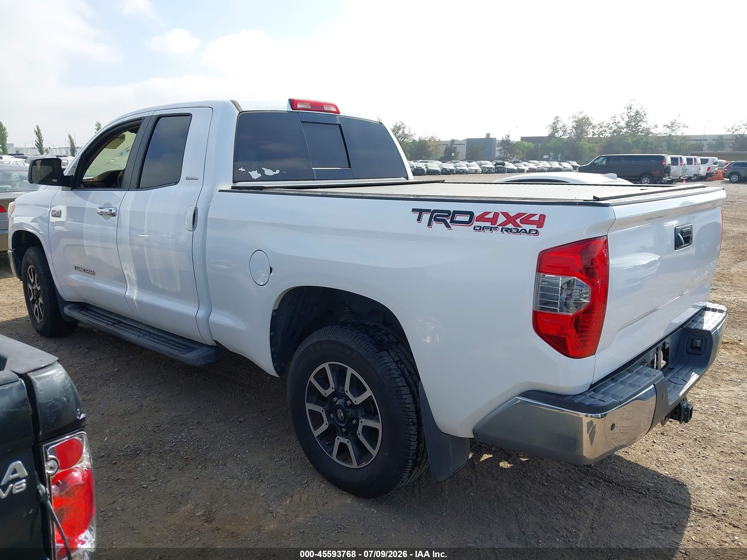2014 Toyota Tundra Limited 5.7l V8 White vin: 5TFBY5F15EX364699
