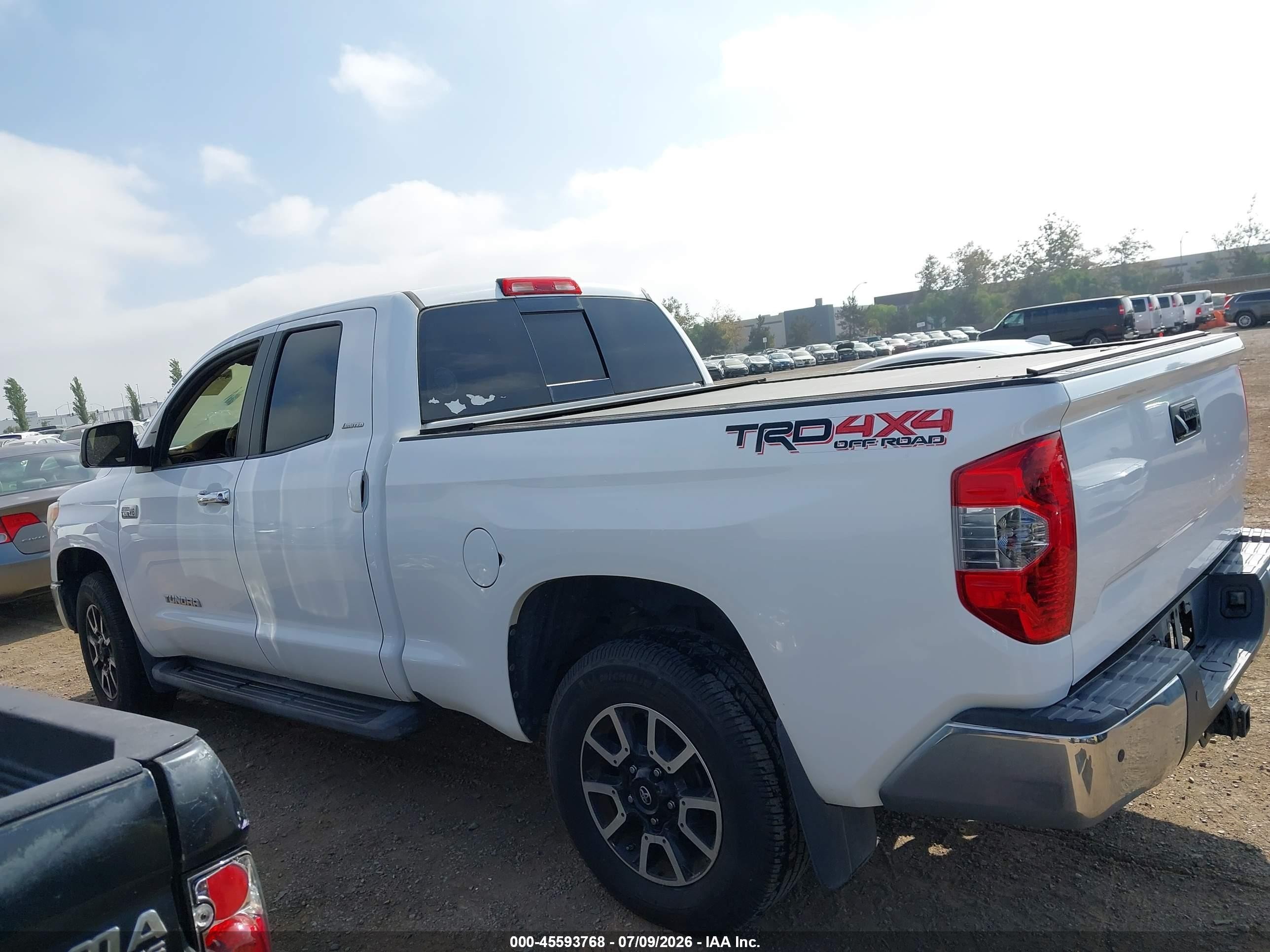 2014 Toyota Tundra Limited 5.7l V8 White vin: 5TFBY5F15EX364699