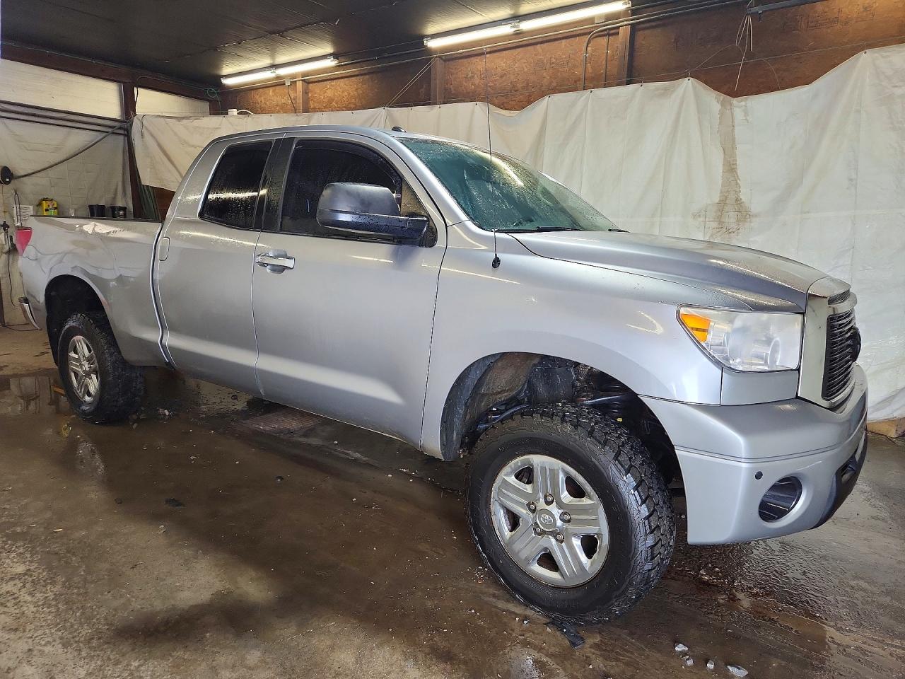 2012 Toyota Tundra Double Cab Limited Silver vin: 5TFBY5F16CX242947