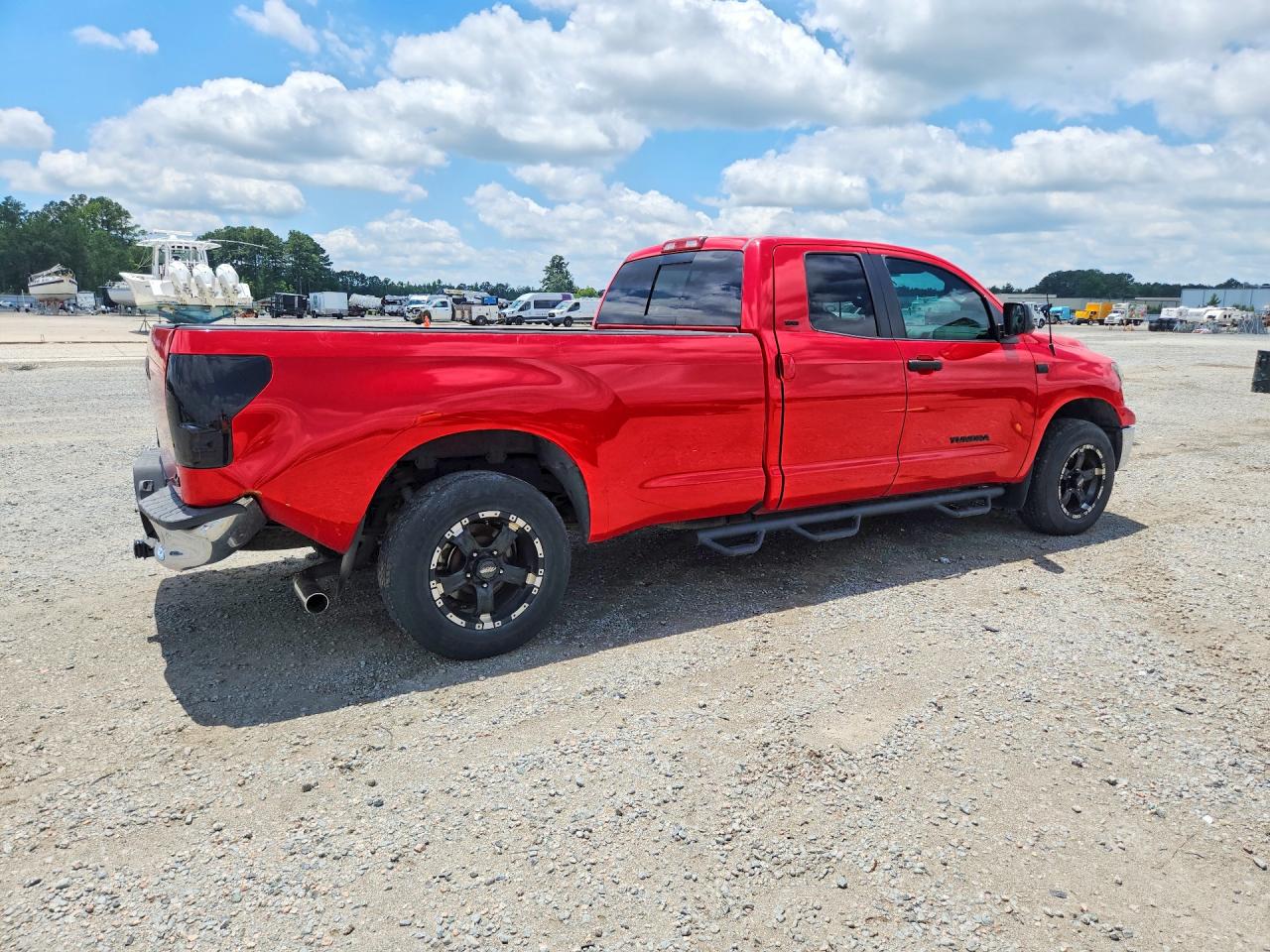 2007 Toyota Tundra Double Cab Sr5 Red vin: 5TFCT54127X002192