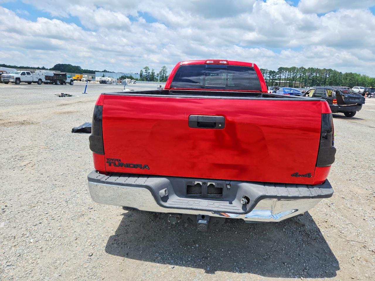2007 Toyota Tundra Double Cab Sr5 Red vin: 5TFCT54127X002192
