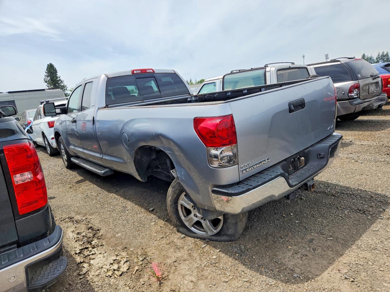 2007 Toyota Tundra Double Cab Sr5 Silver vin: 5TFCV54107X004940