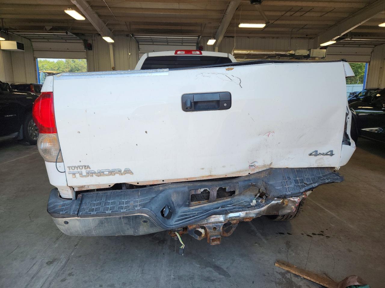2007 Toyota Tundra Sr5 Белый vin: 5TFCV54127X001859