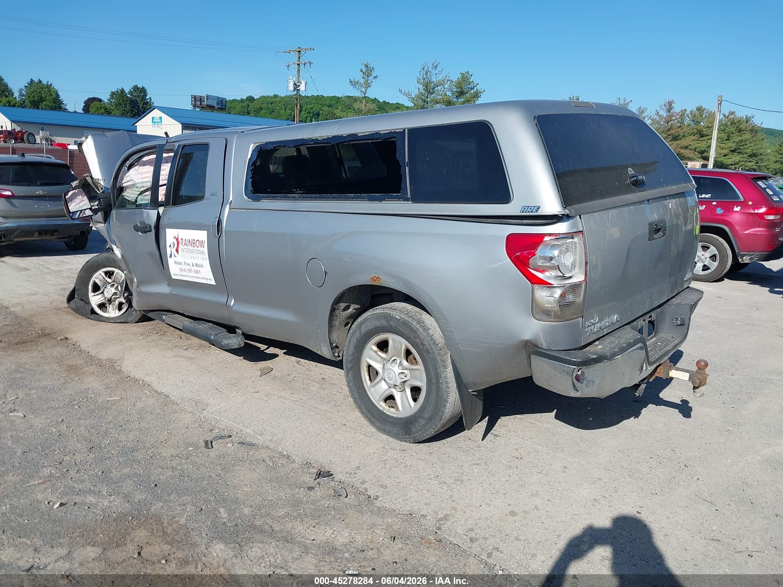 2007 Toyota Tundra Sr5 5.7l V8 Silver vin: 5TFCV54137X002454