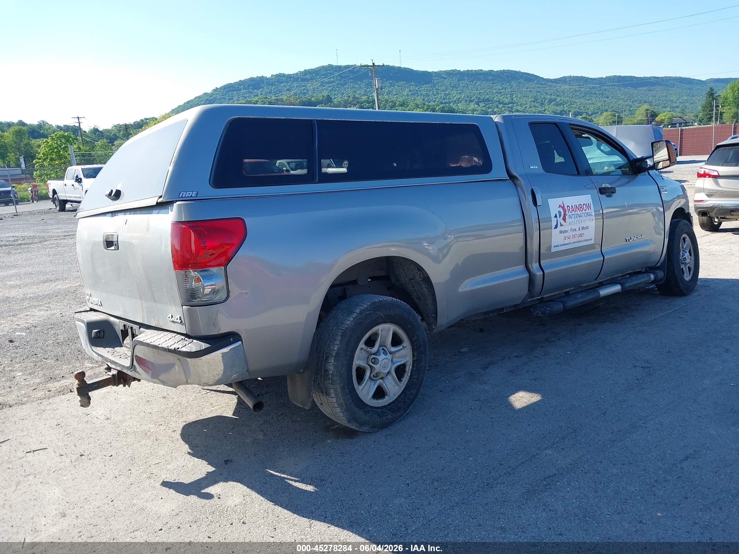 2007 Toyota Tundra Sr5 5.7l V8 Silver vin: 5TFCV54137X002454