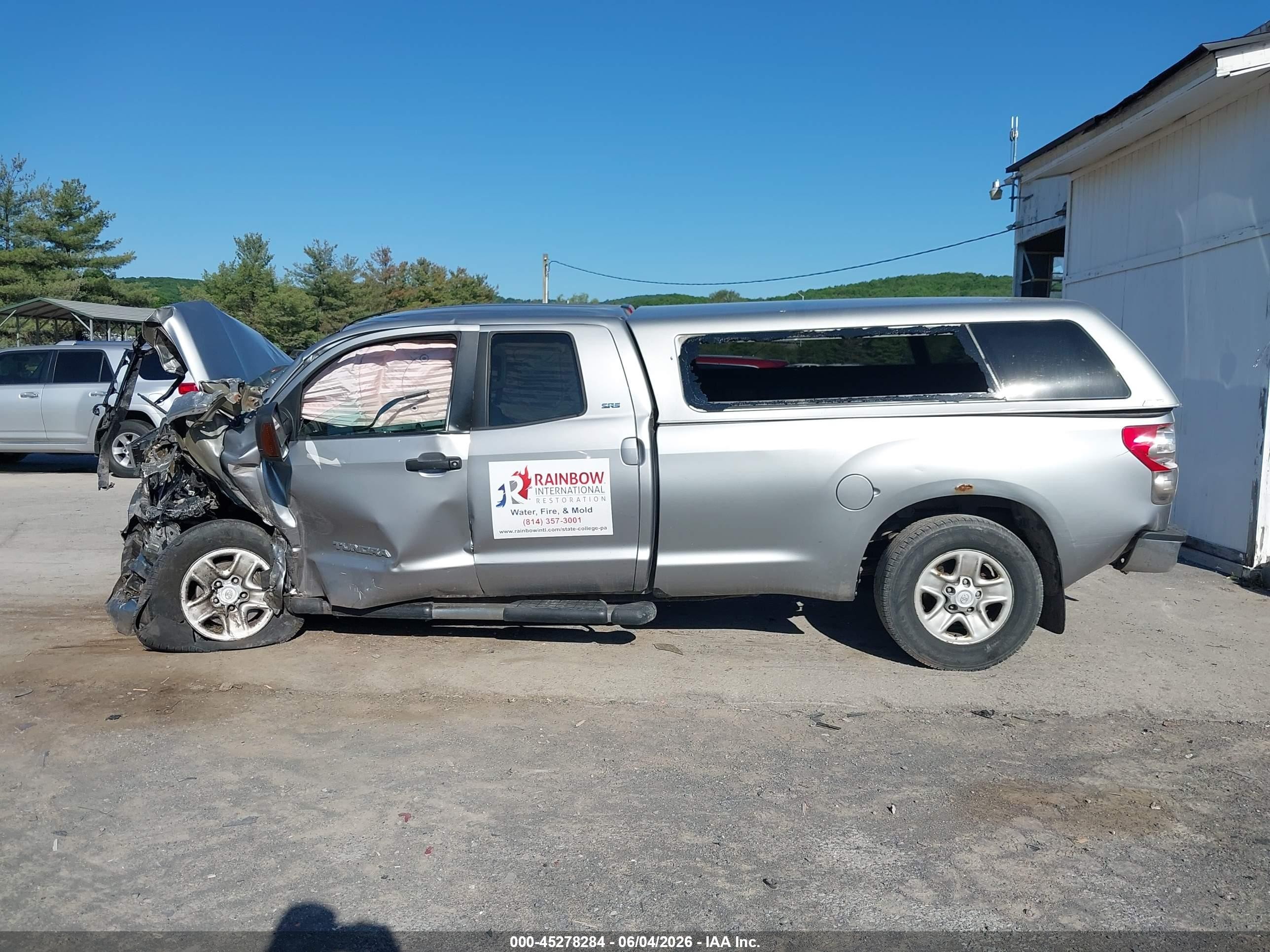 2007 Toyota Tundra Sr5 5.7l V8 Silver vin: 5TFCV54137X002454
