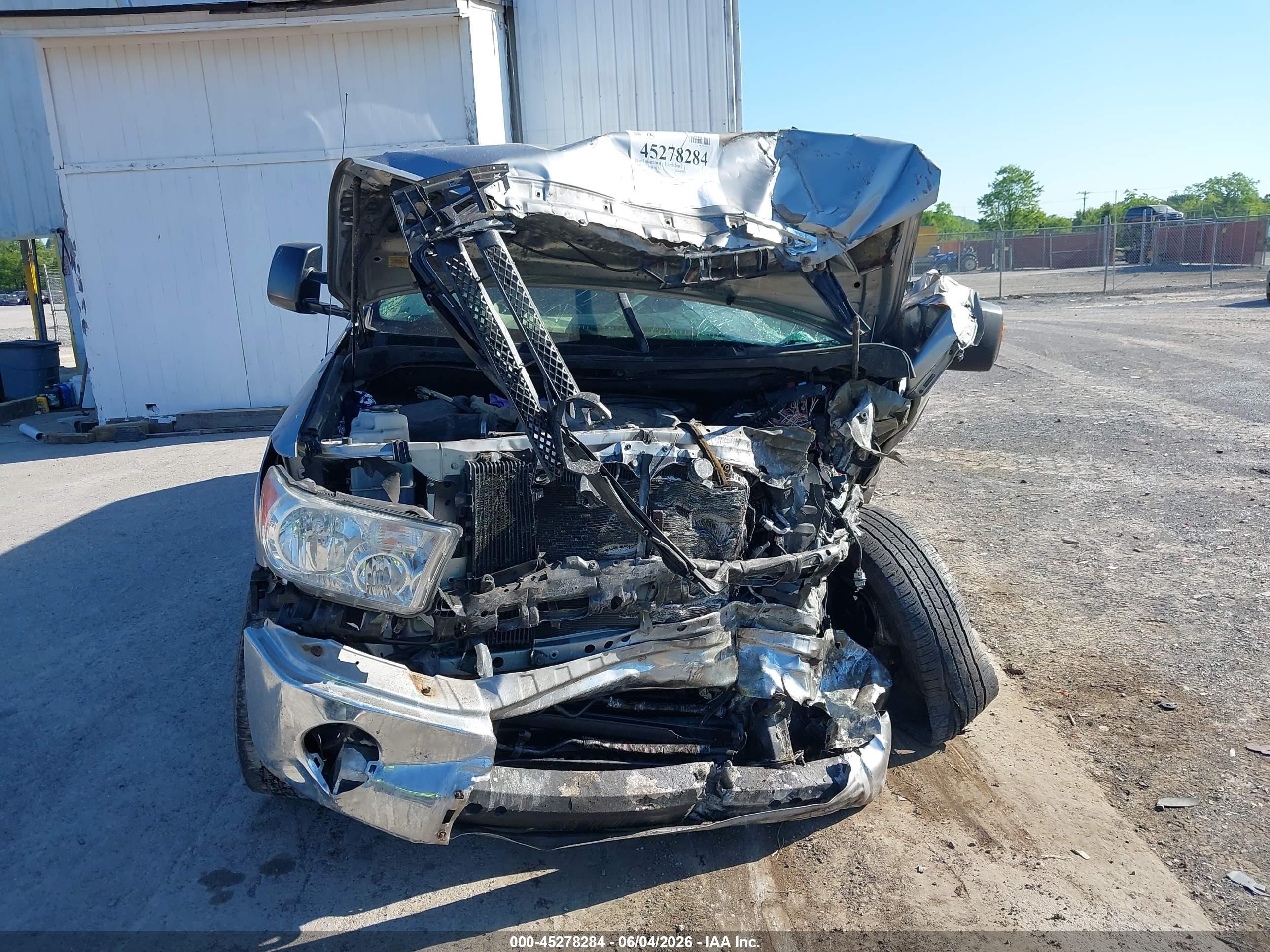 2007 Toyota Tundra Sr5 5.7l V8 Silver vin: 5TFCV54137X002454