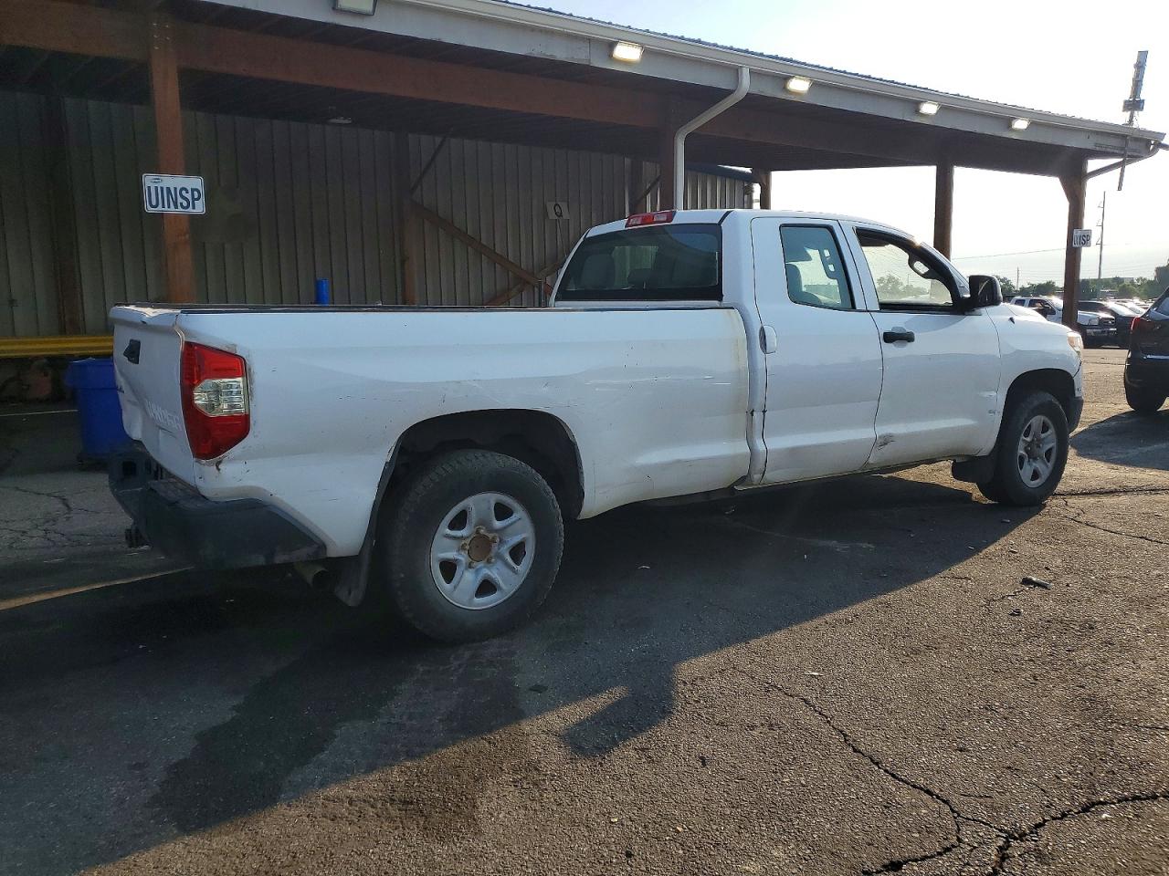 2015 Toyota Tundra Sr White vin: 5TFCW5F17FX019038