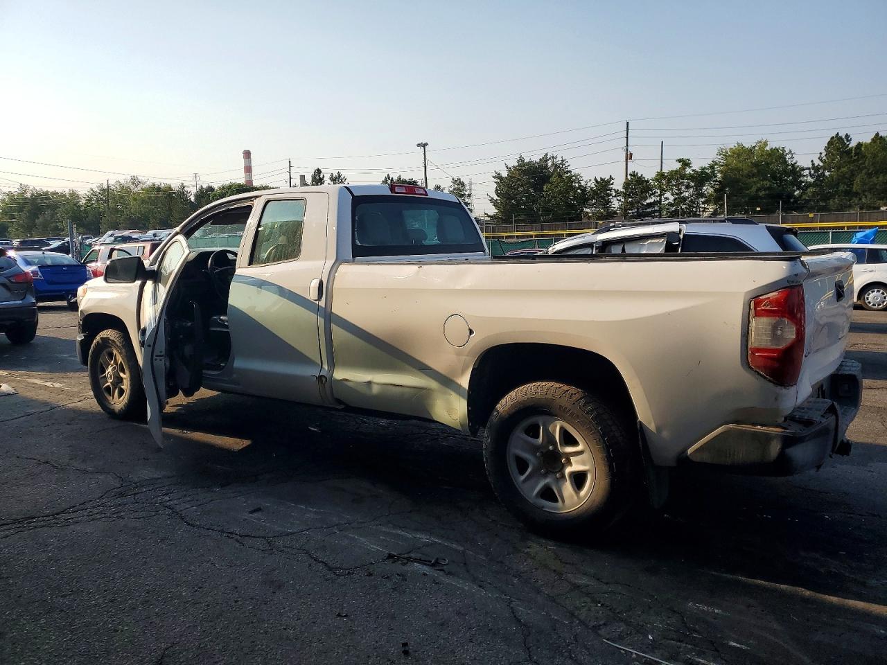 2015 Toyota Tundra Sr White vin: 5TFCW5F17FX019038