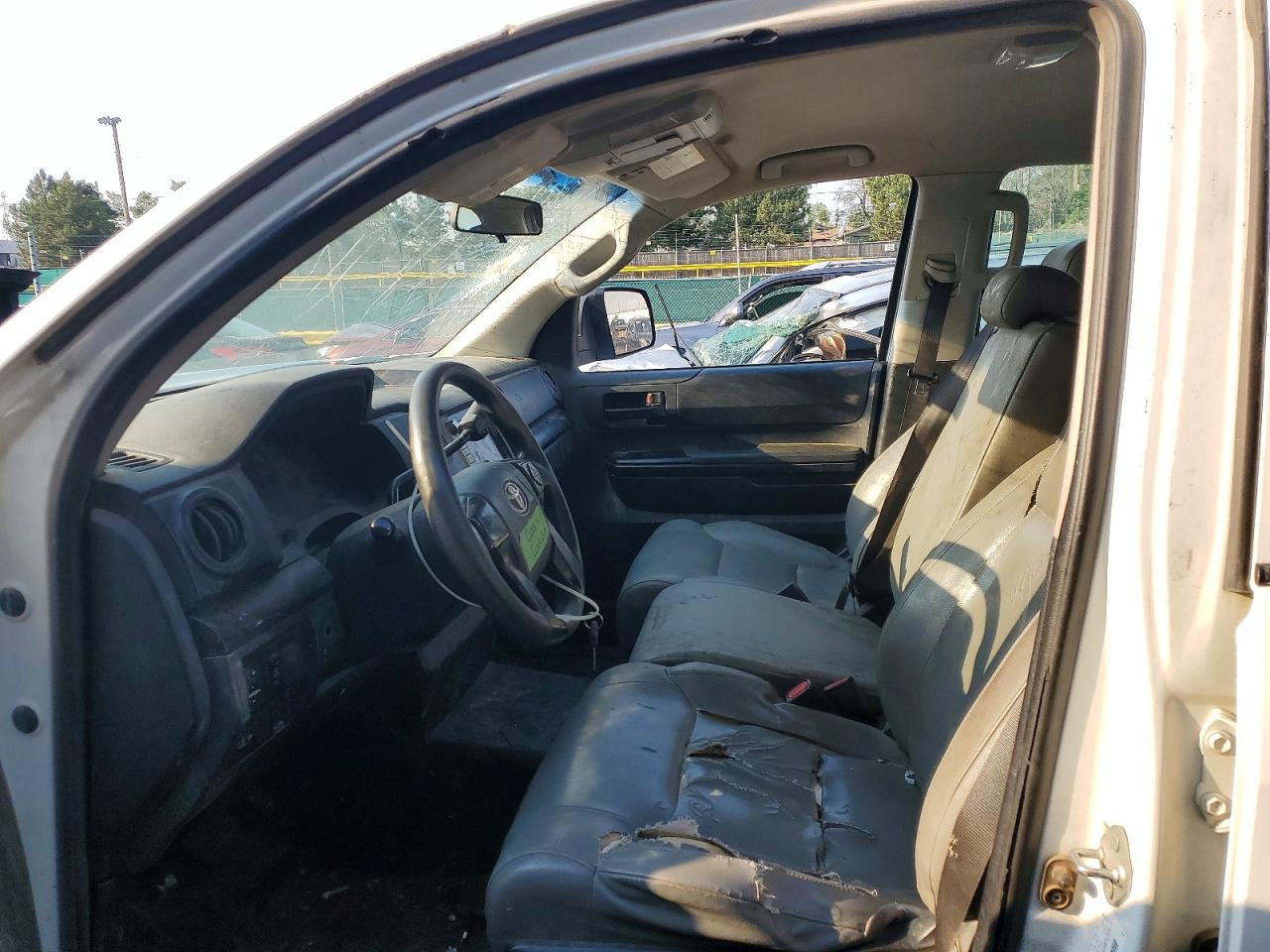 2015 Toyota Tundra Sr White vin: 5TFCW5F17FX019038