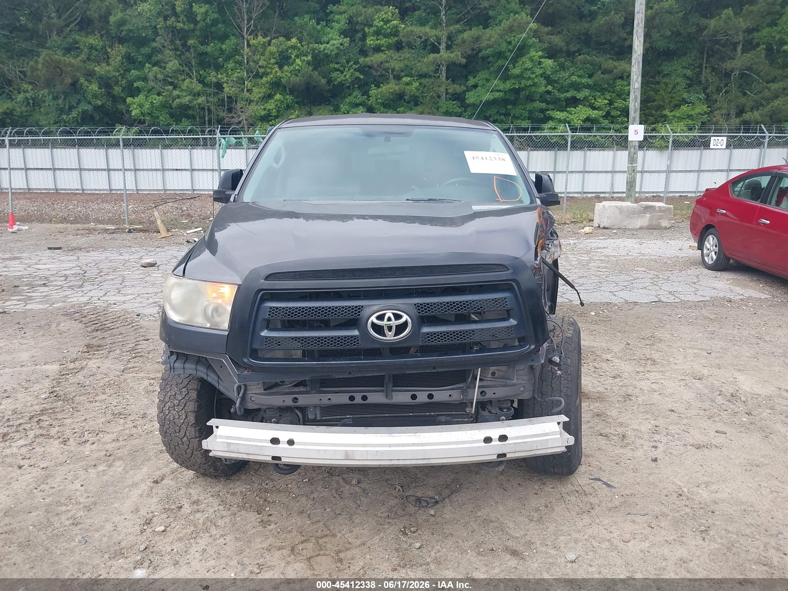 2012 Toyota Tundra Grade 5.7l V8 Gray vin: 5TFCW5F1XCX012743