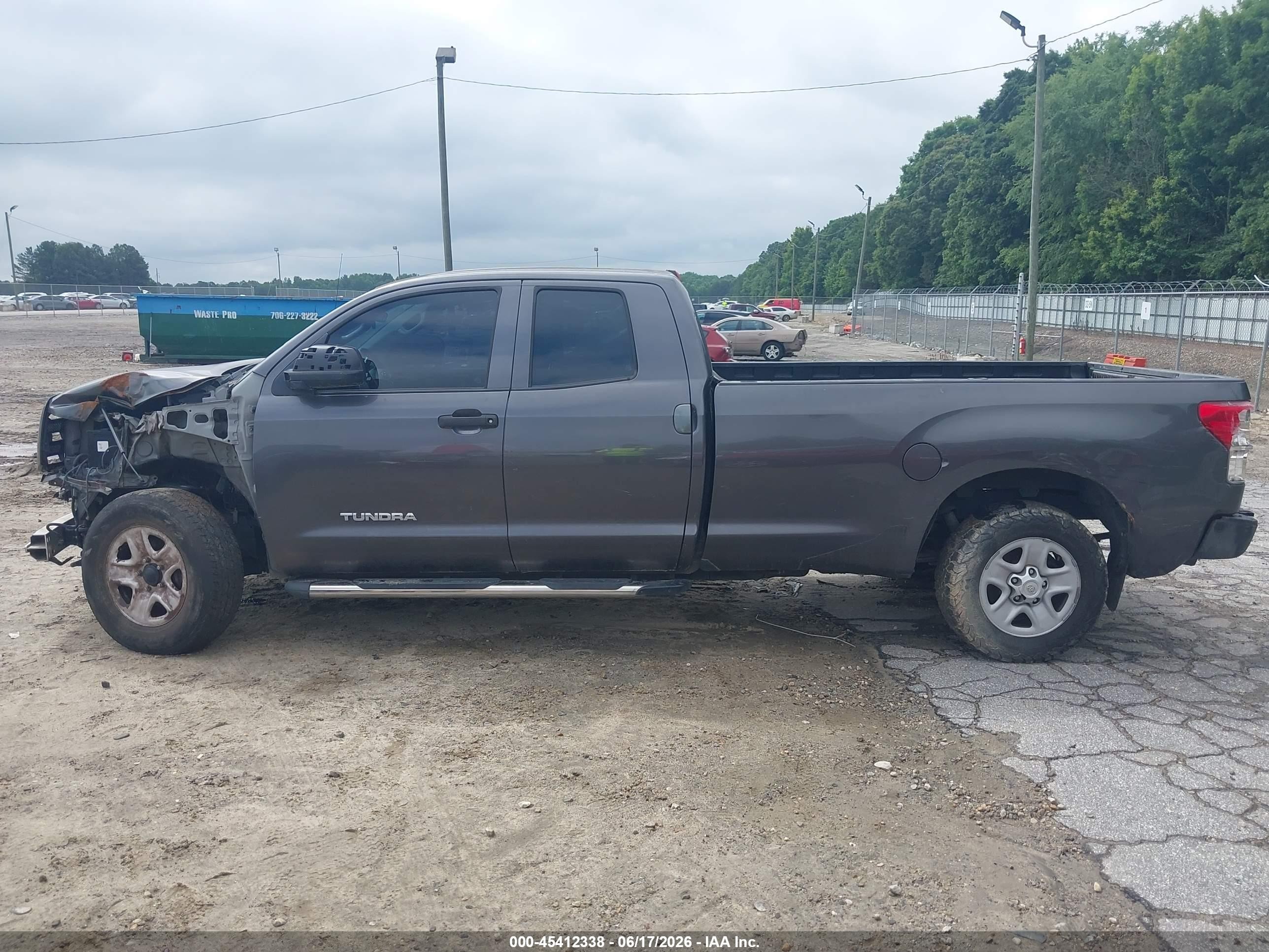 2012 Toyota Tundra Grade 5.7l V8 Gray vin: 5TFCW5F1XCX012743