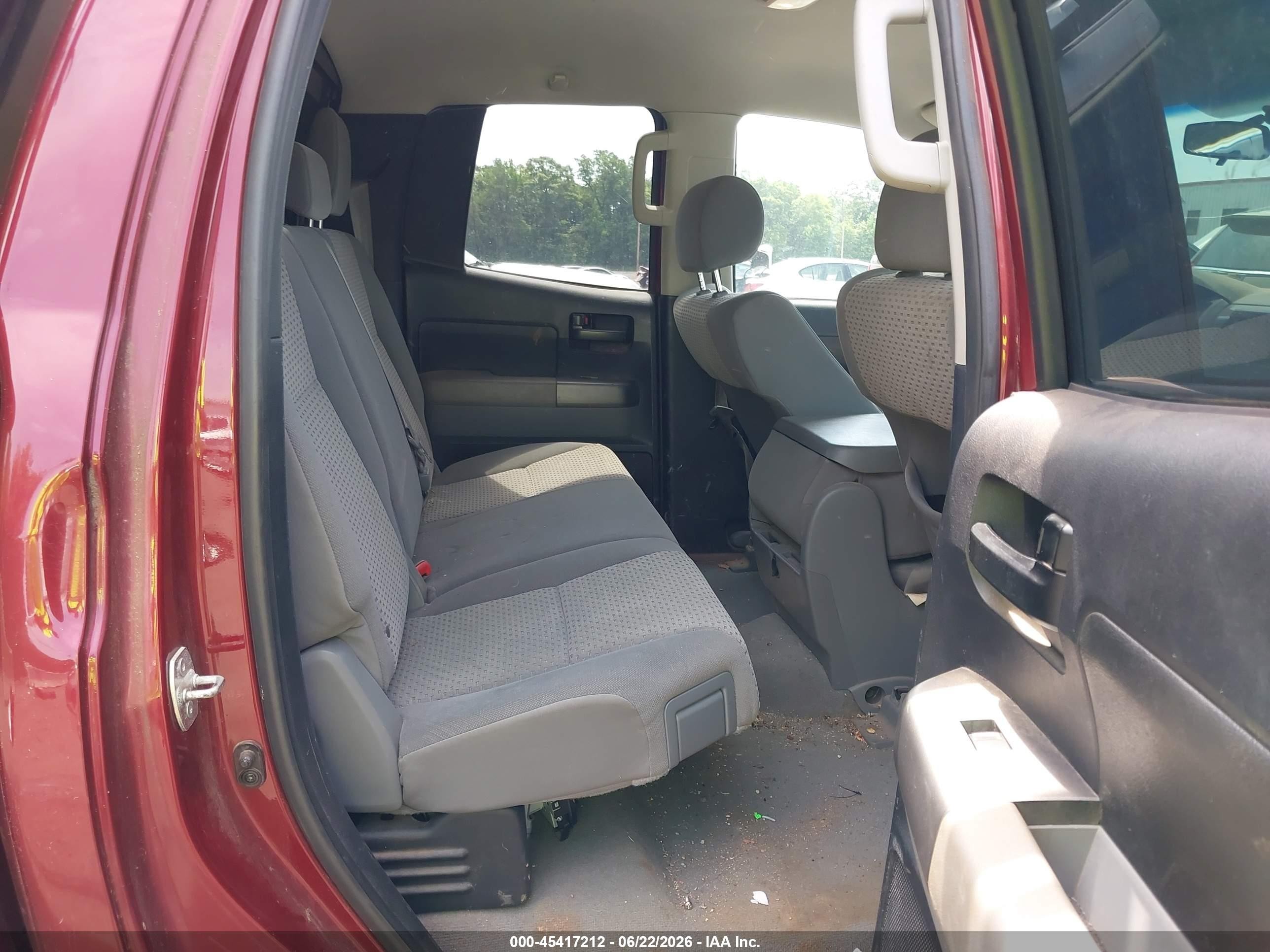 2010 Toyota Tundra Grade 5.7l V8 Red vin: 5TFCY5F11AX010421
