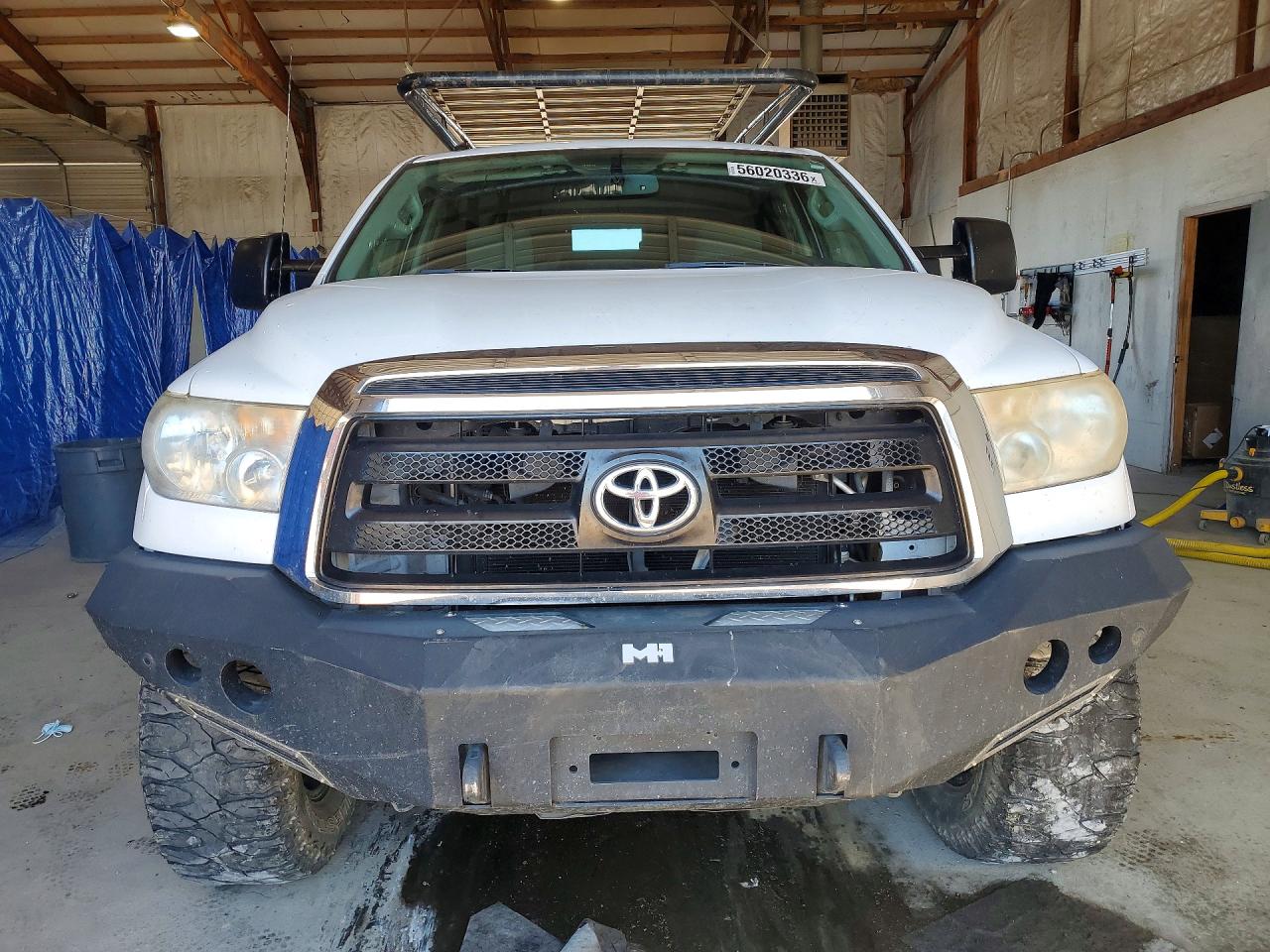 2011 Toyota Tundra Double Cab Sr5 White vin: 5TFCY5F11BX012185