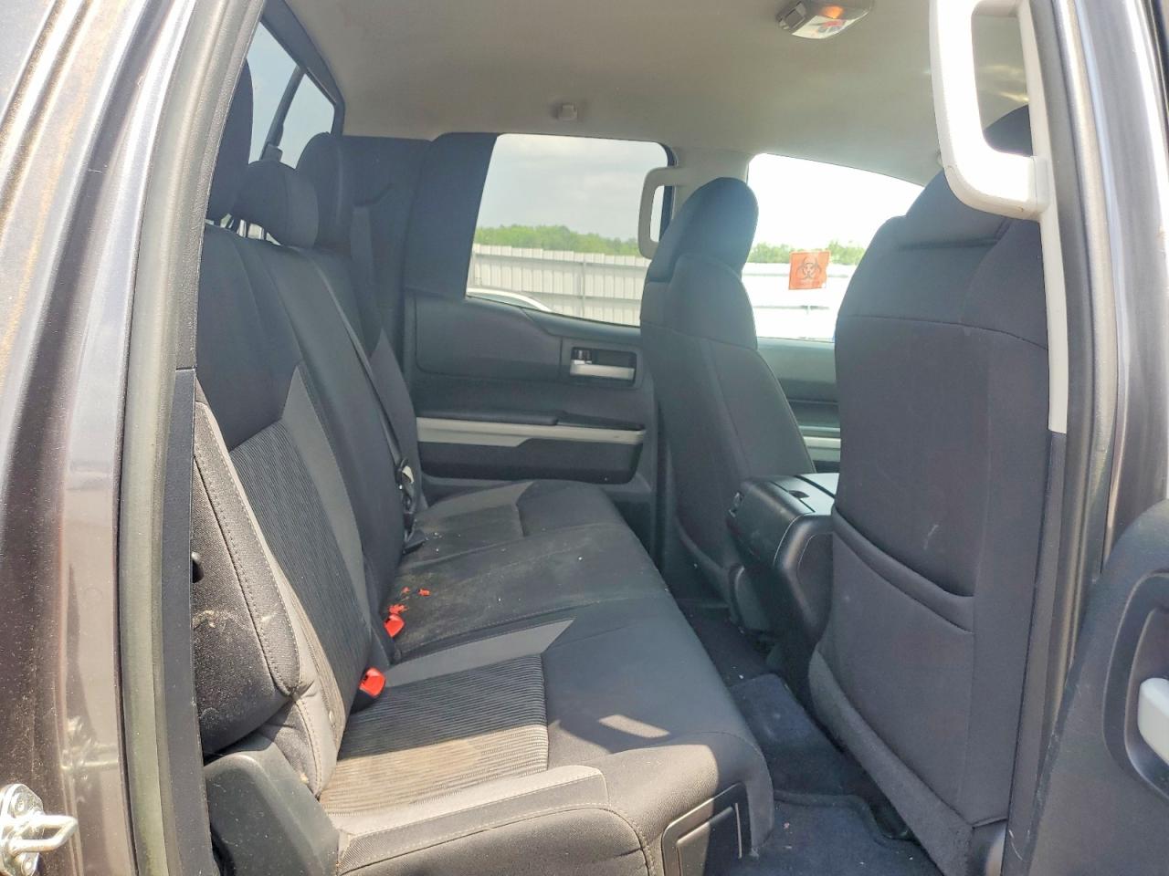 2014 Toyota Tundra Double Cab Sr/double Cab Sr5 Gray vin: 5TFCY5F15EX017135