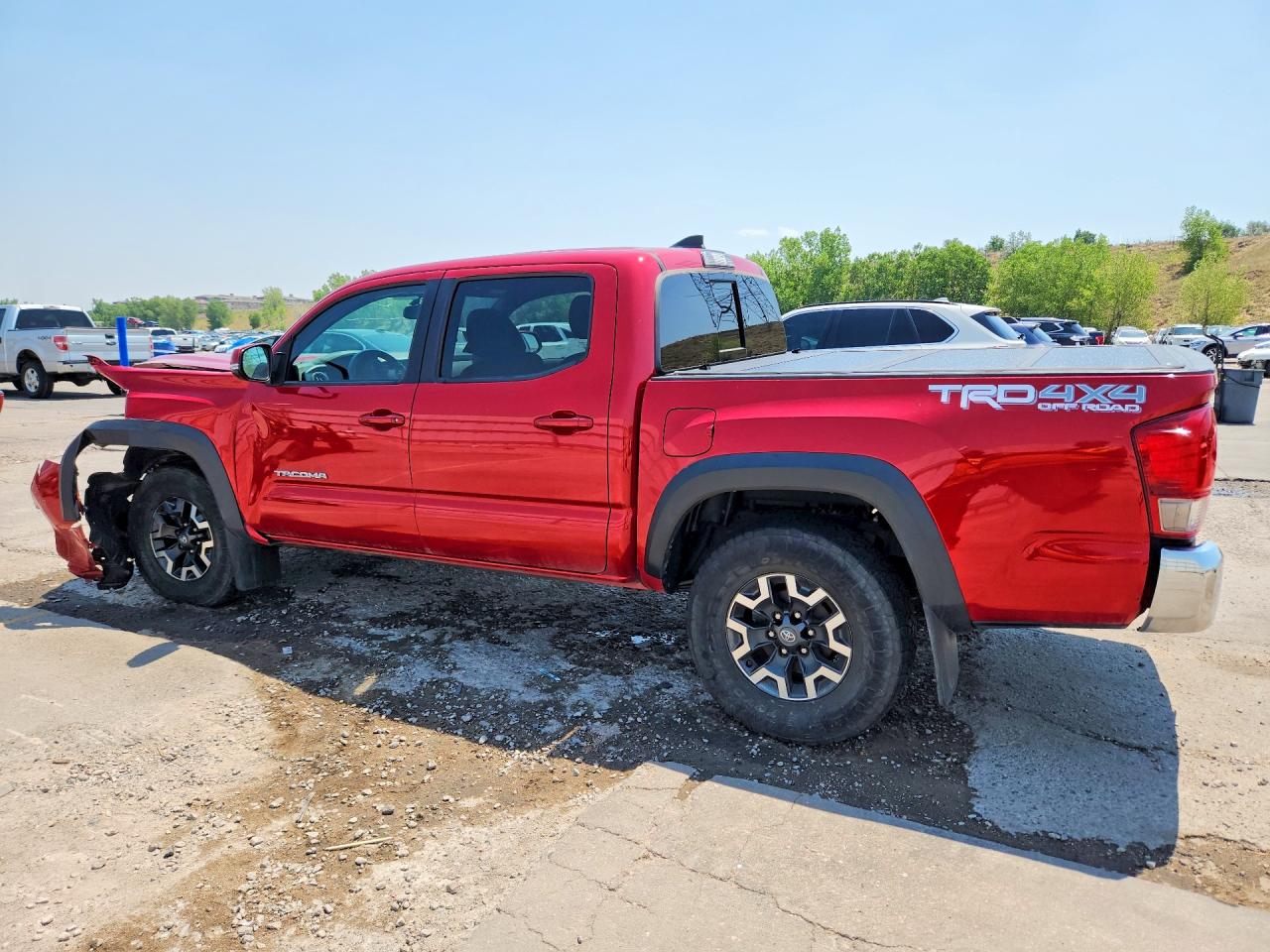 2017 Toyota Tacoma Trd Off-road Red vin: 5TFCZ5AN2HX111341