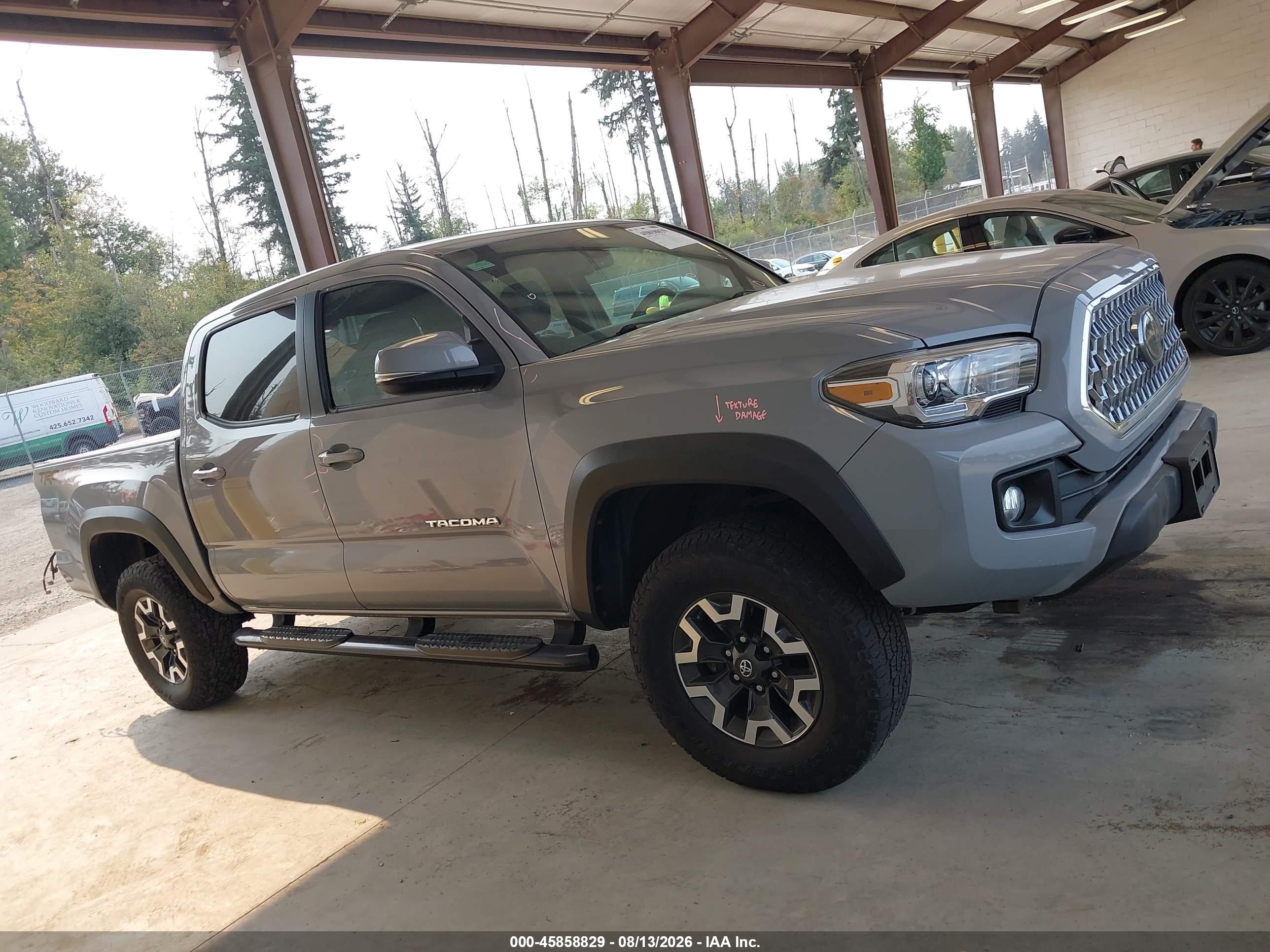2018 Toyota Tacoma Trd Off Road Gray vin: 5TFCZ5AN2JX161954