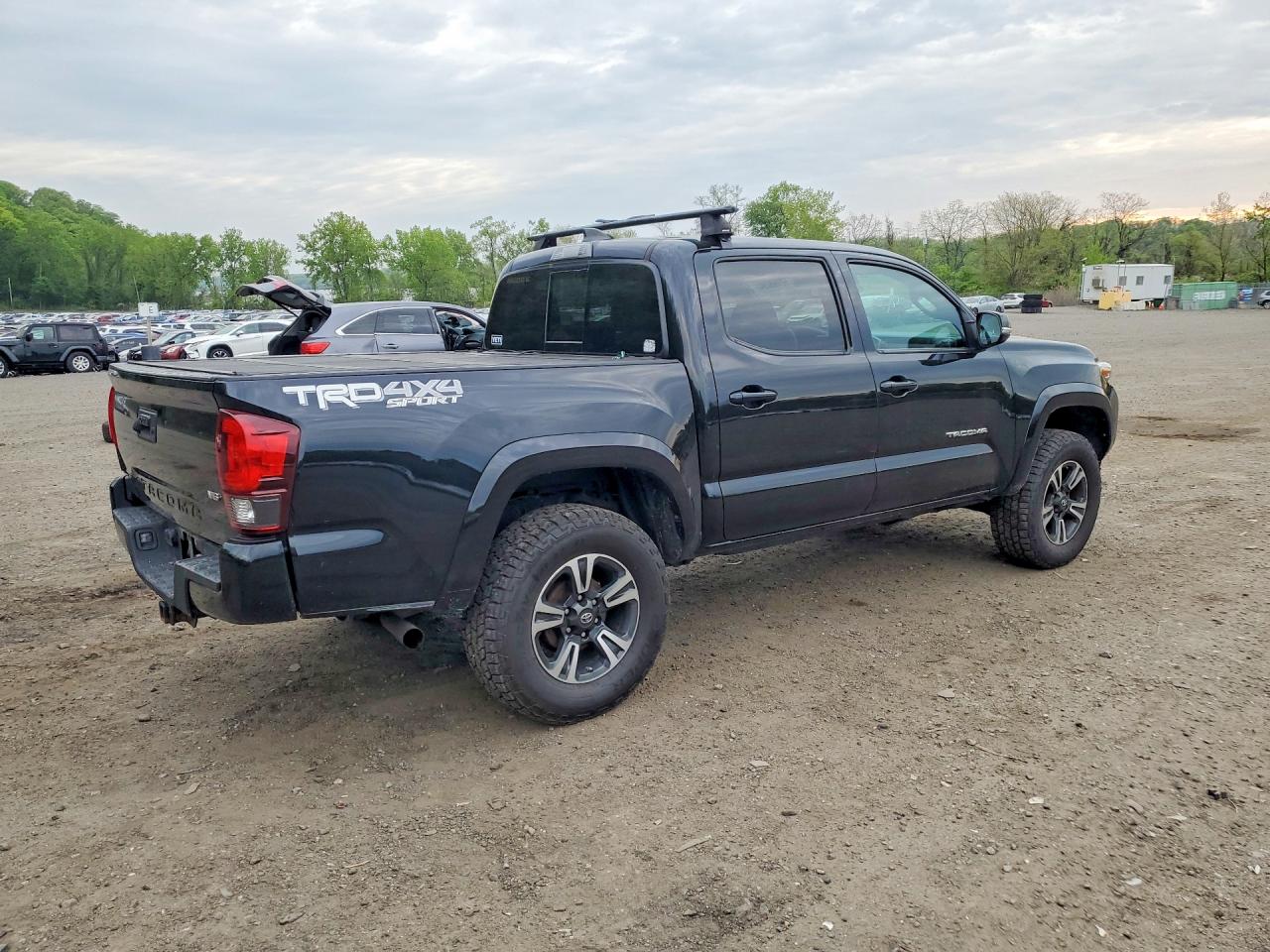 2019 Toyota Tacoma Trd Sport Black vin: 5TFCZ5AN2KX185740